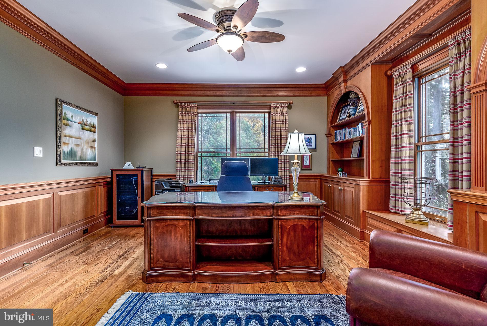 HUNTER'S CREST - Residential