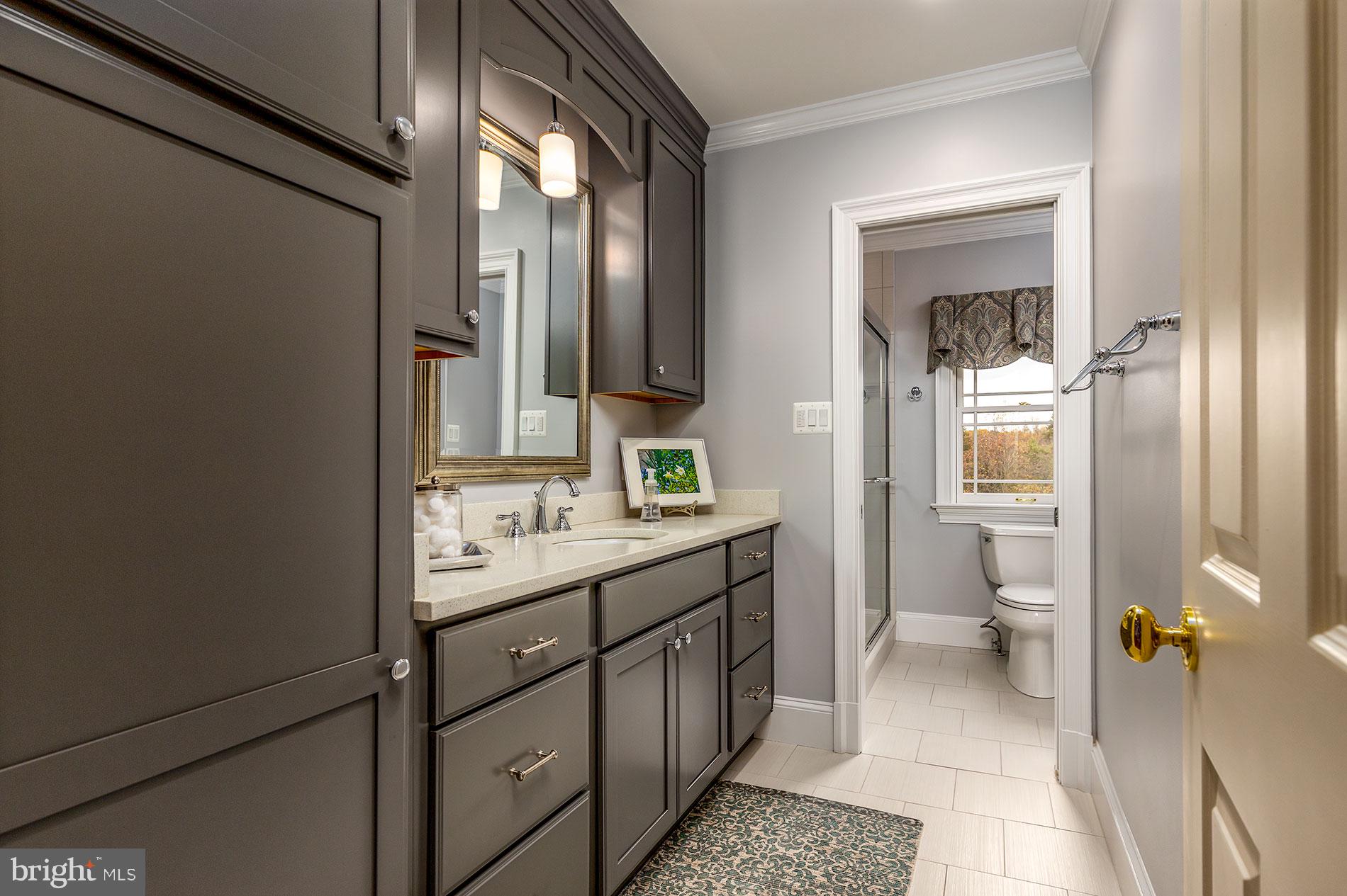 HUNTER'S CREST - Residential