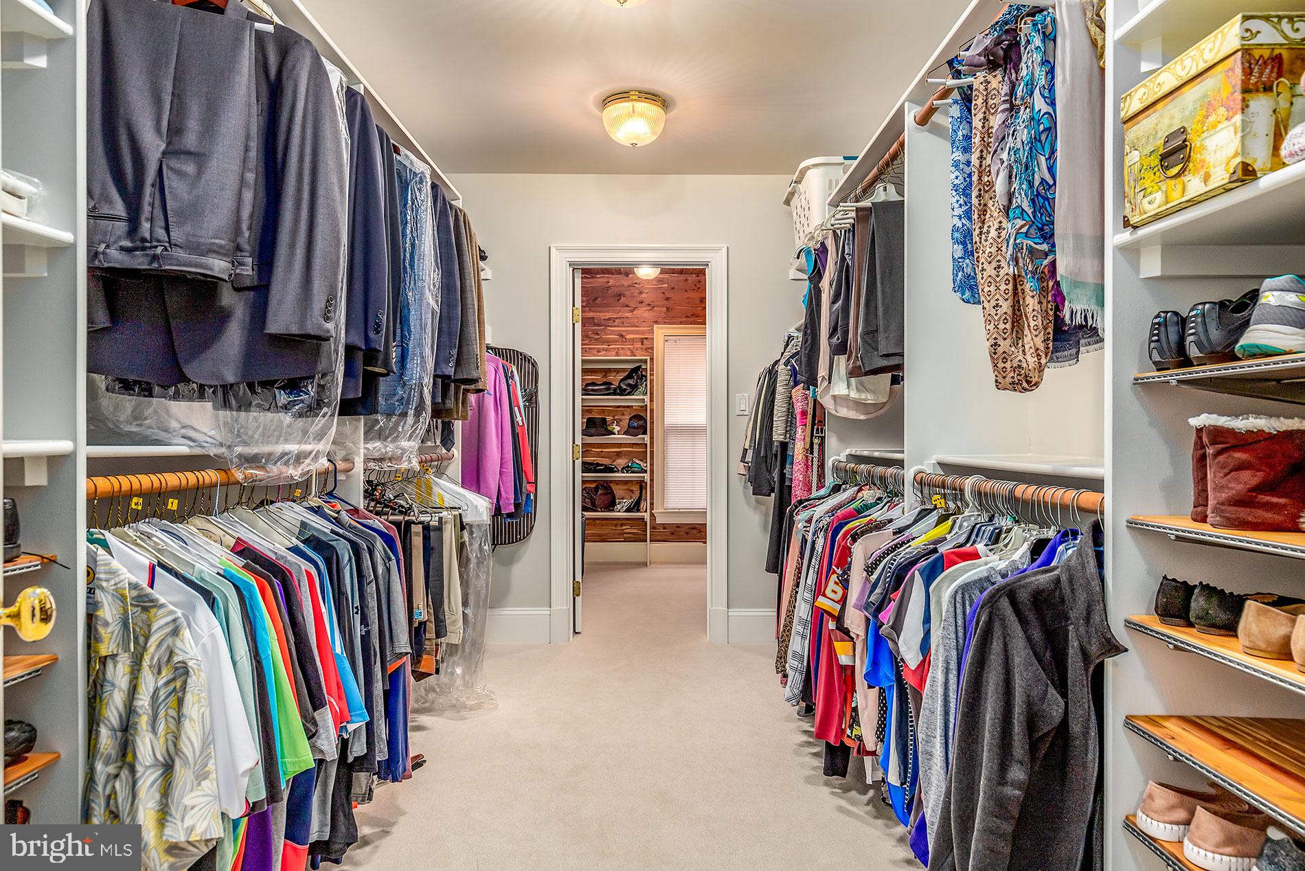 HUNTER'S CREST - Residential