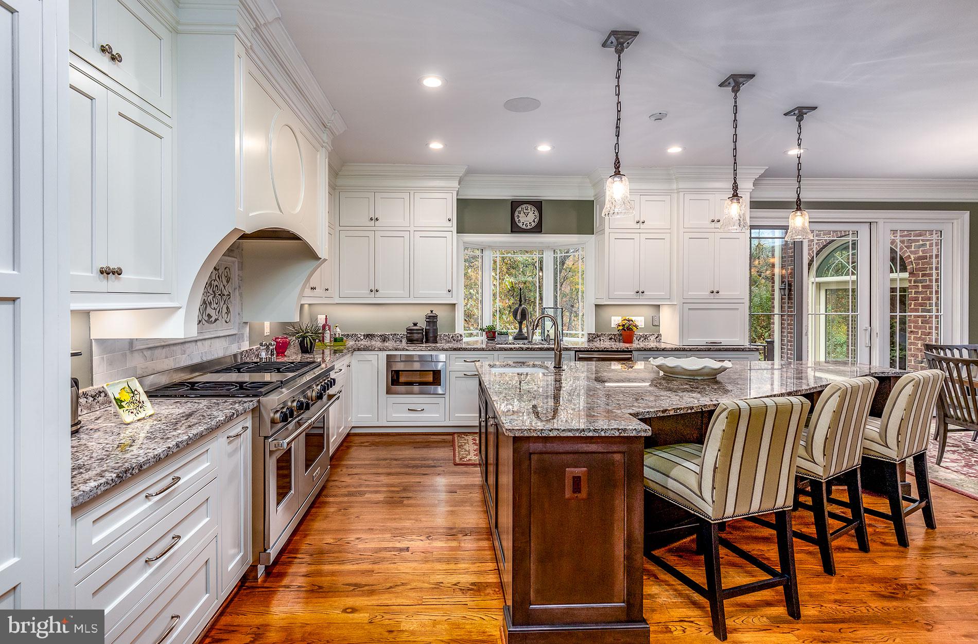 HUNTER'S CREST - Residential