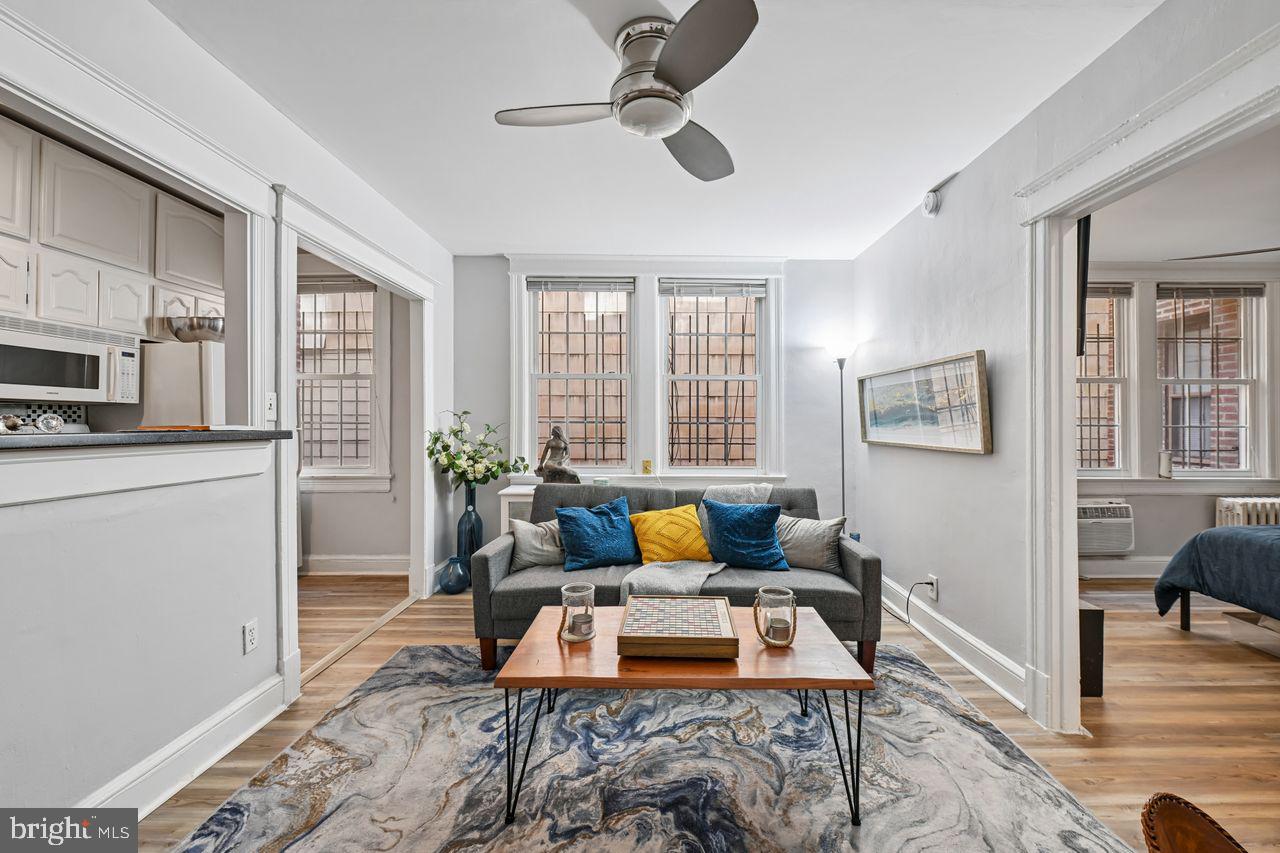 414 SEWARD SQUARE SE 104