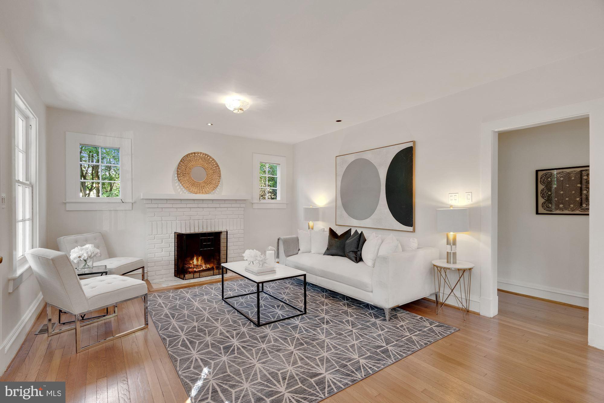 CHEVY CHASE - Residential