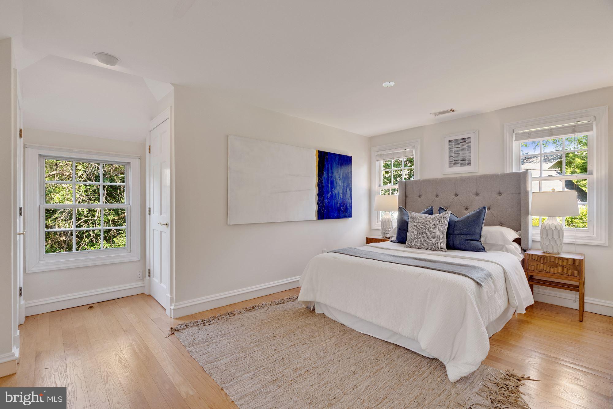 CHEVY CHASE - Residential