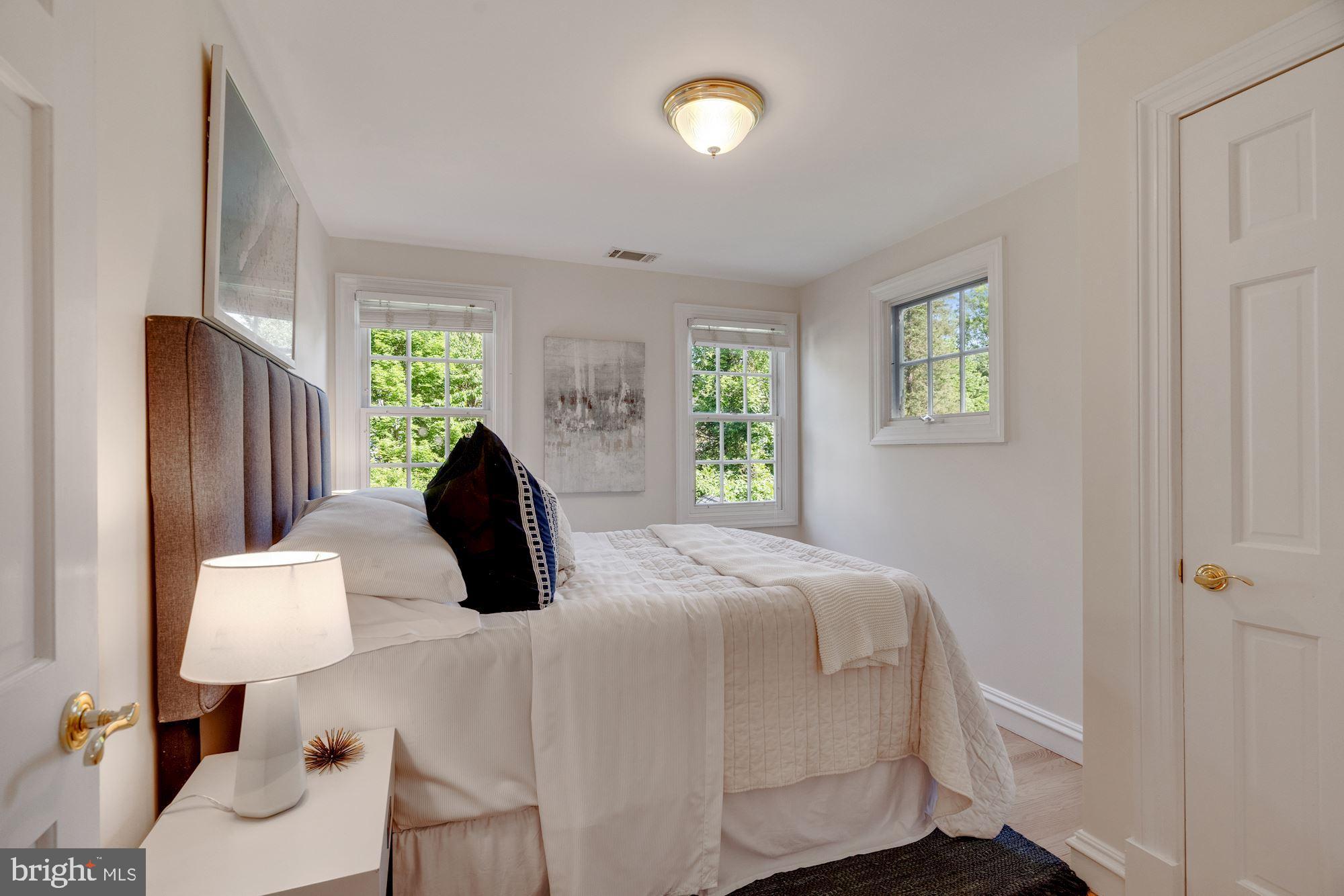 CHEVY CHASE - Residential