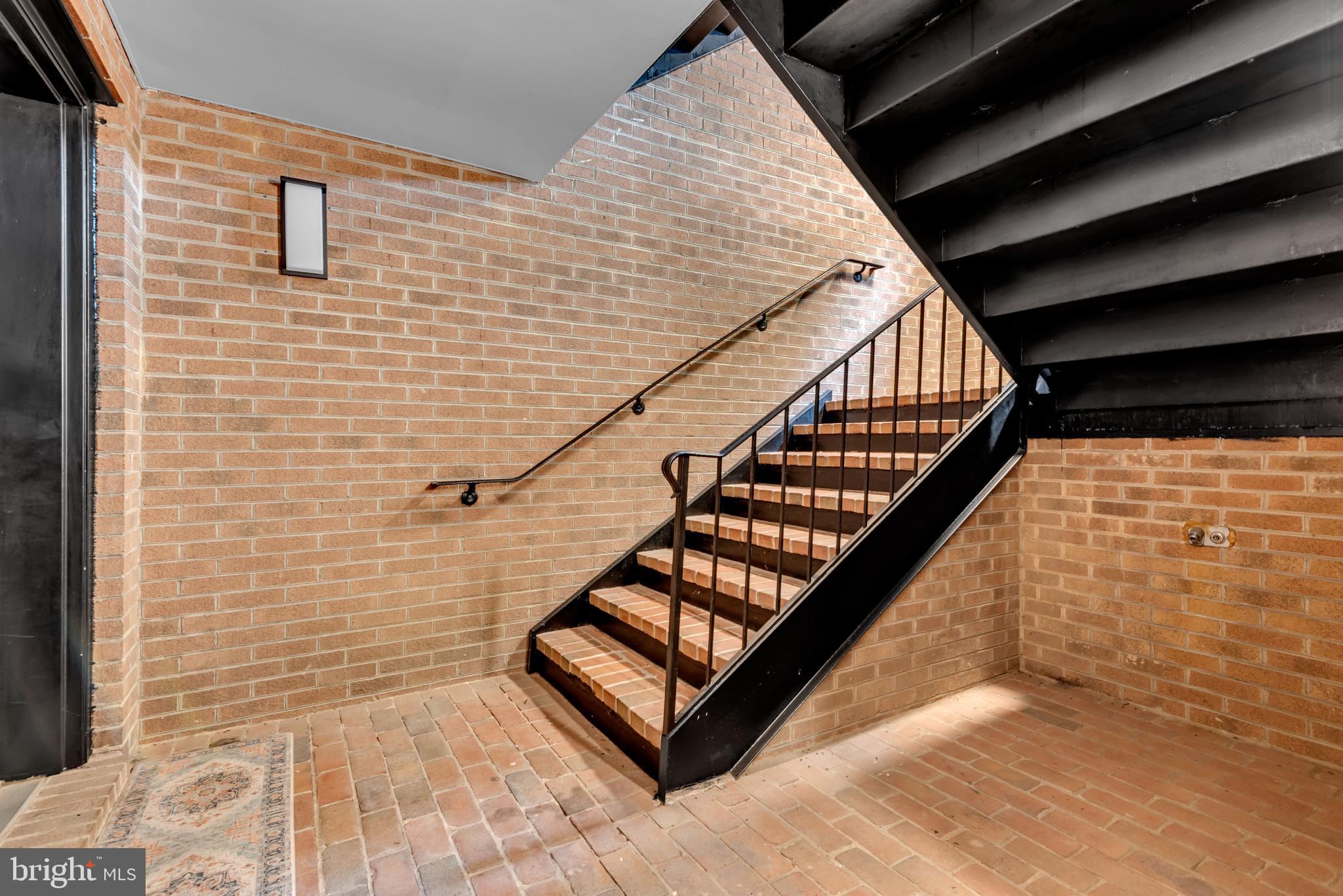 5702 BREWER HOUSE CIRCLE T-2-12