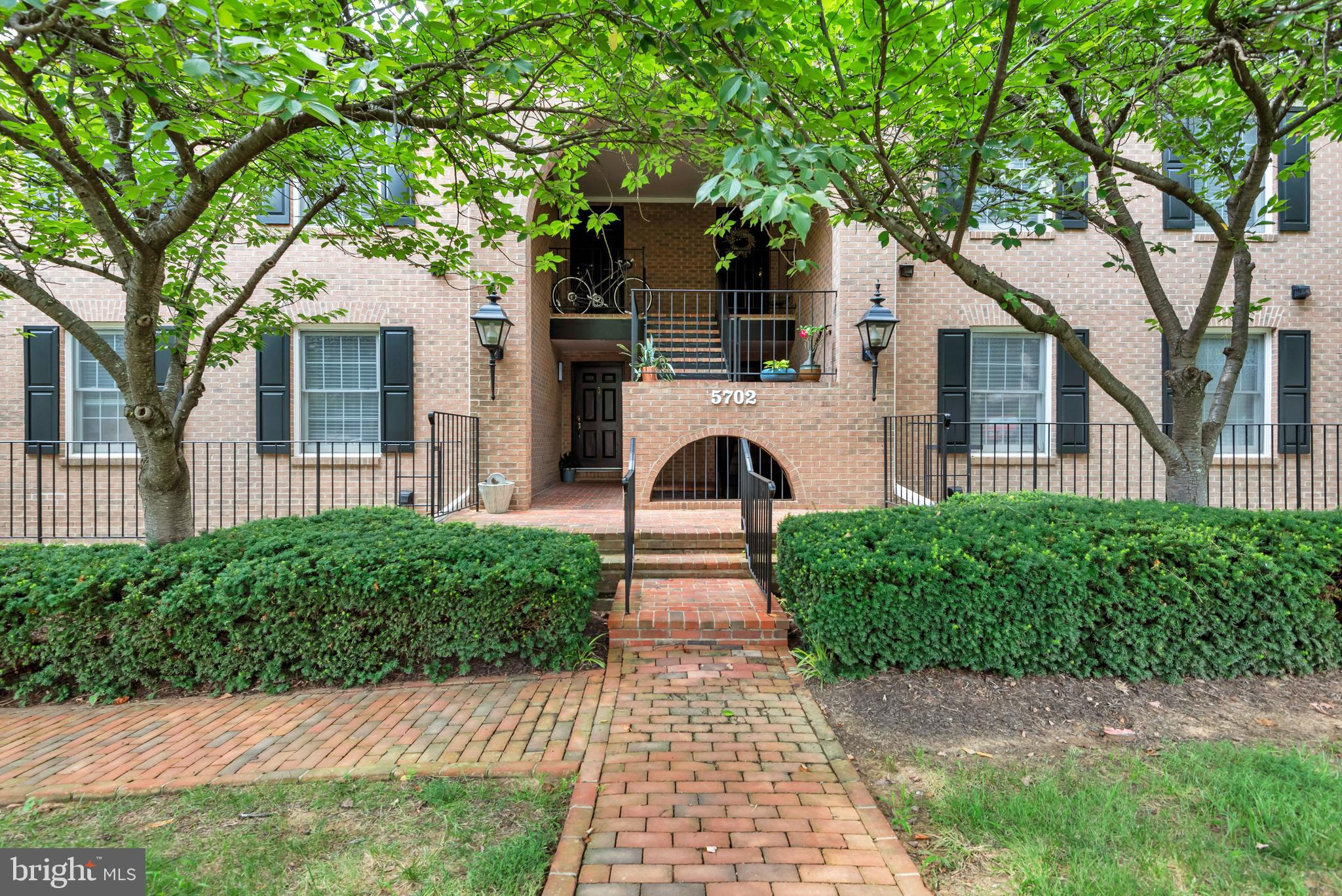 5702 BREWER HOUSE CIRCLE T-2-12