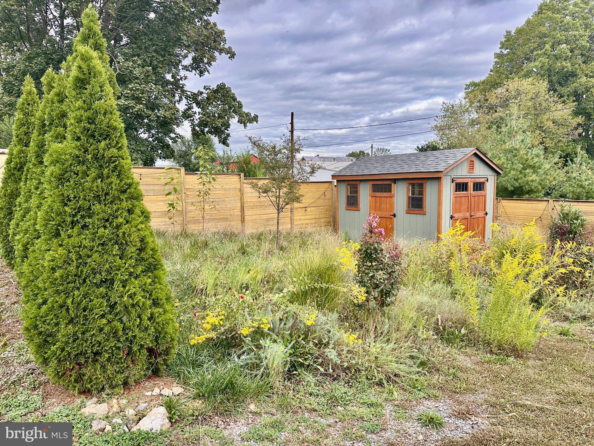 432 N LOUDOUN STREET