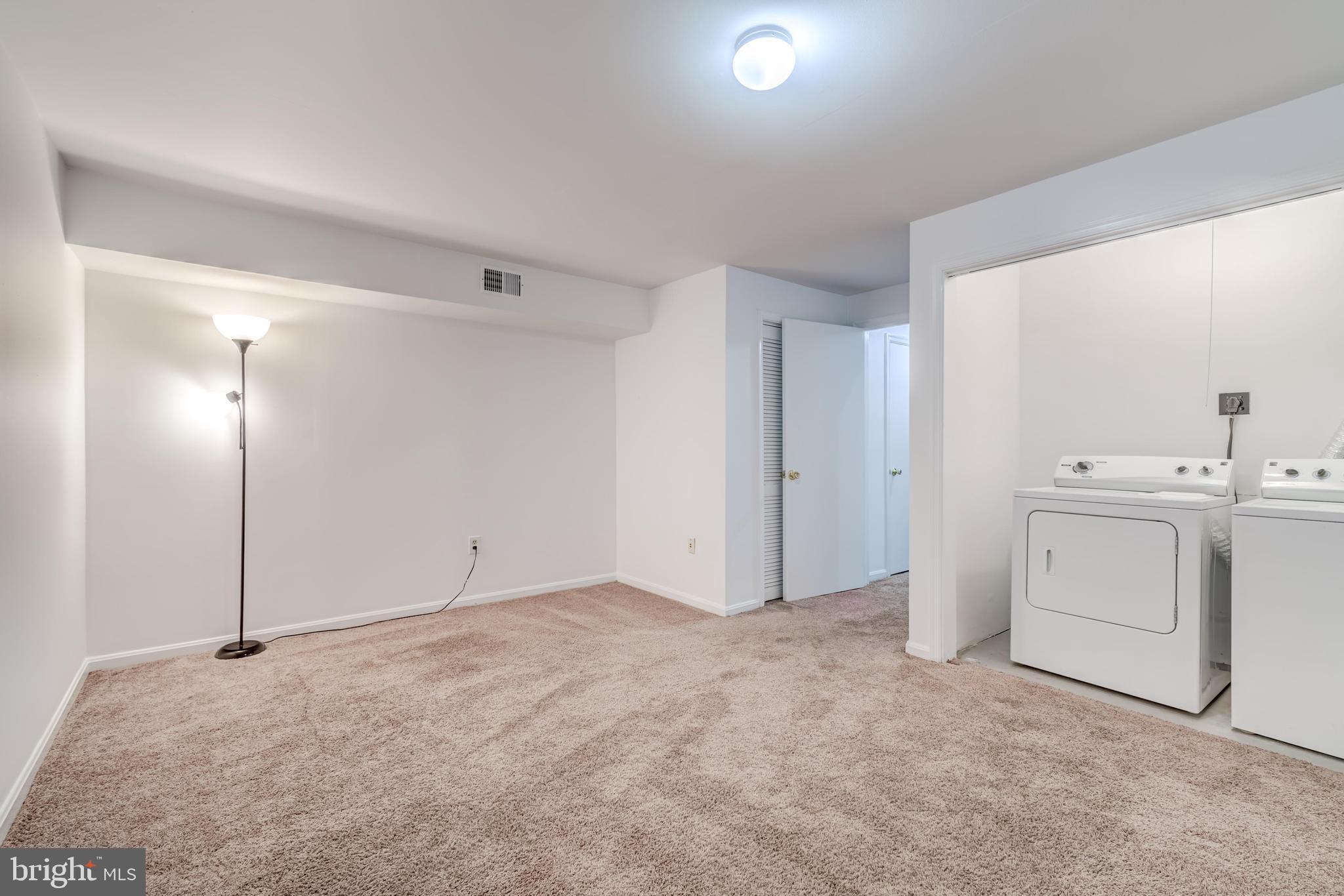 SINGLETONS GROVE - Residential