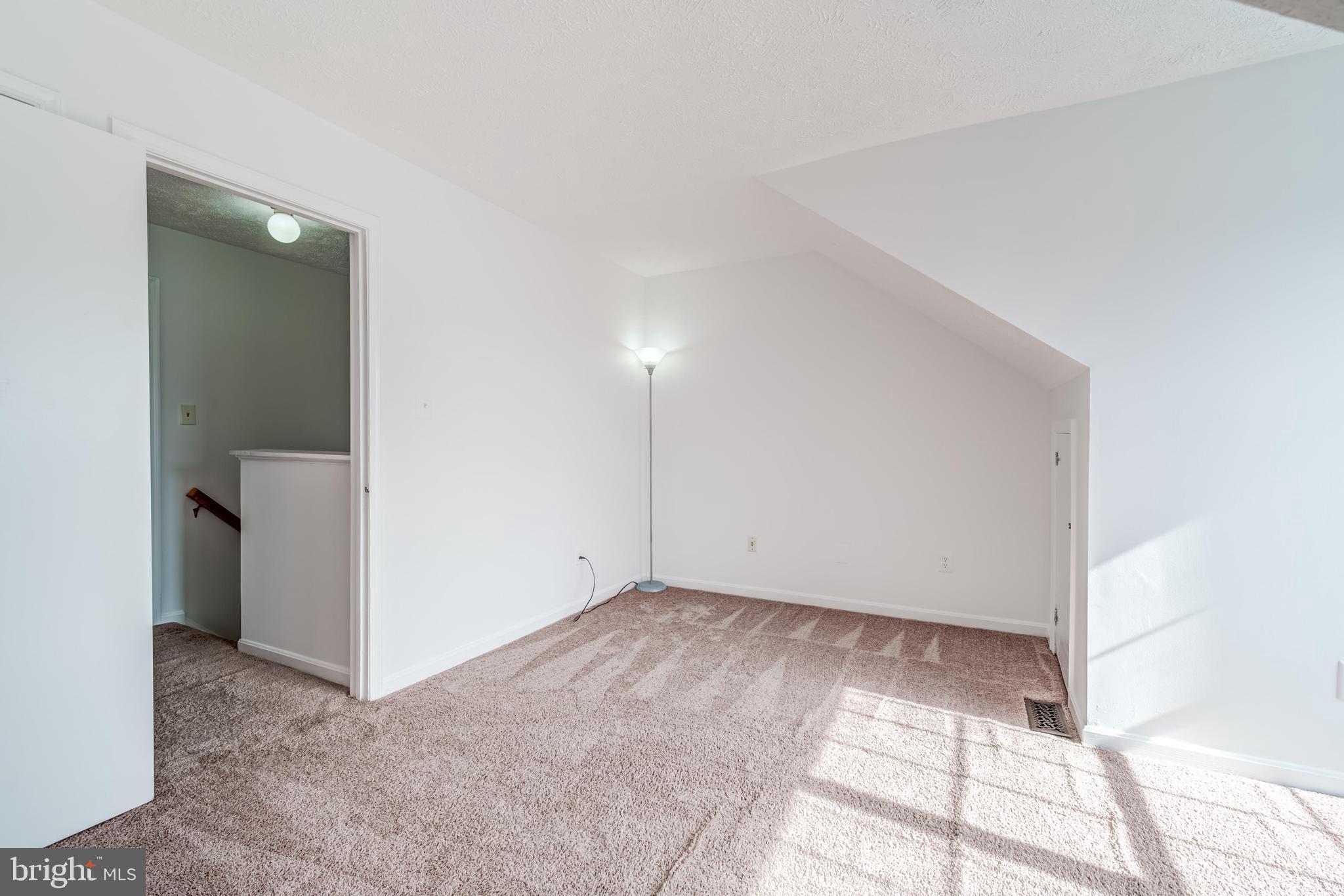 SINGLETONS GROVE - Residential