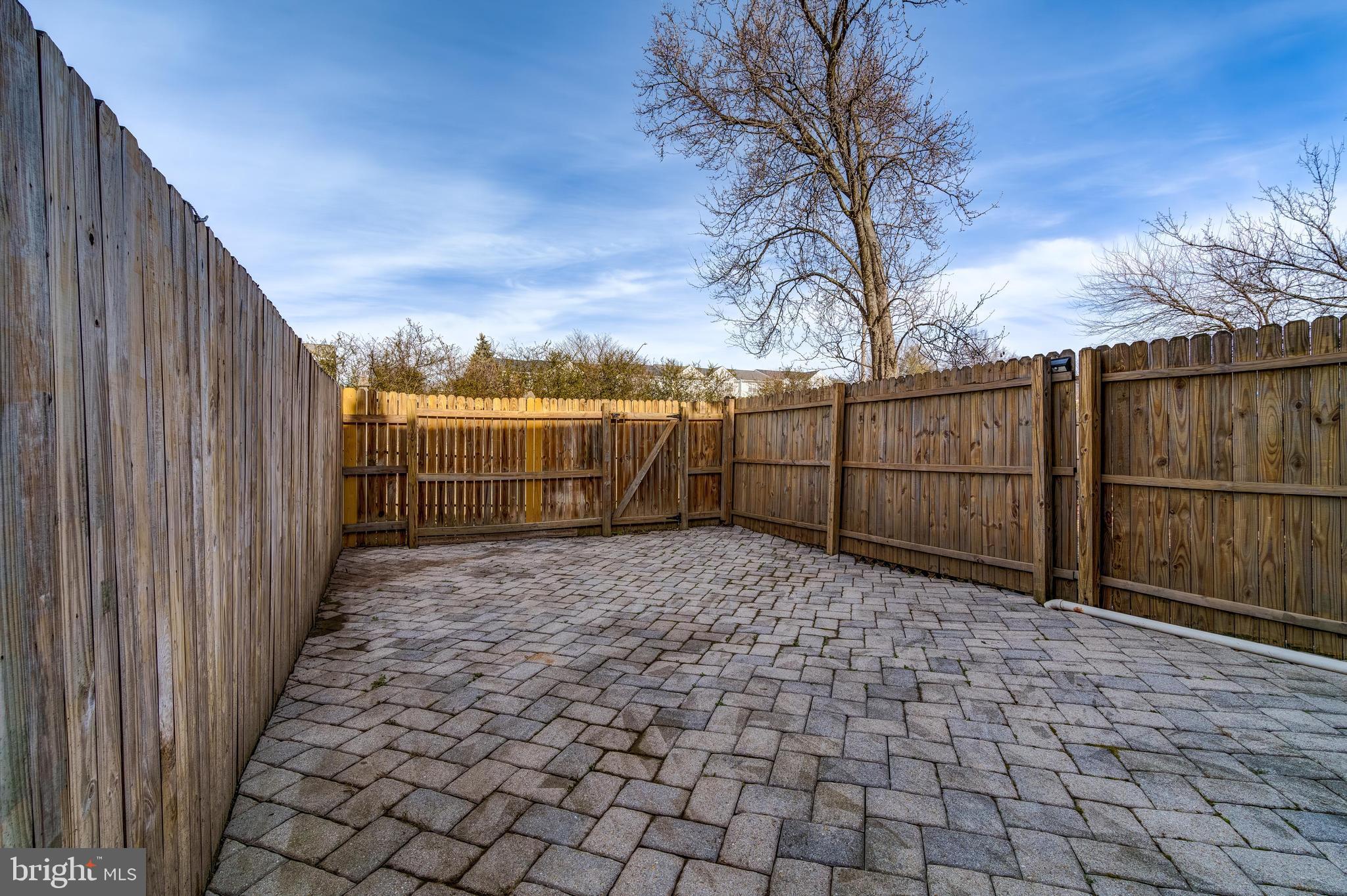 SINGLETONS GROVE - Residential