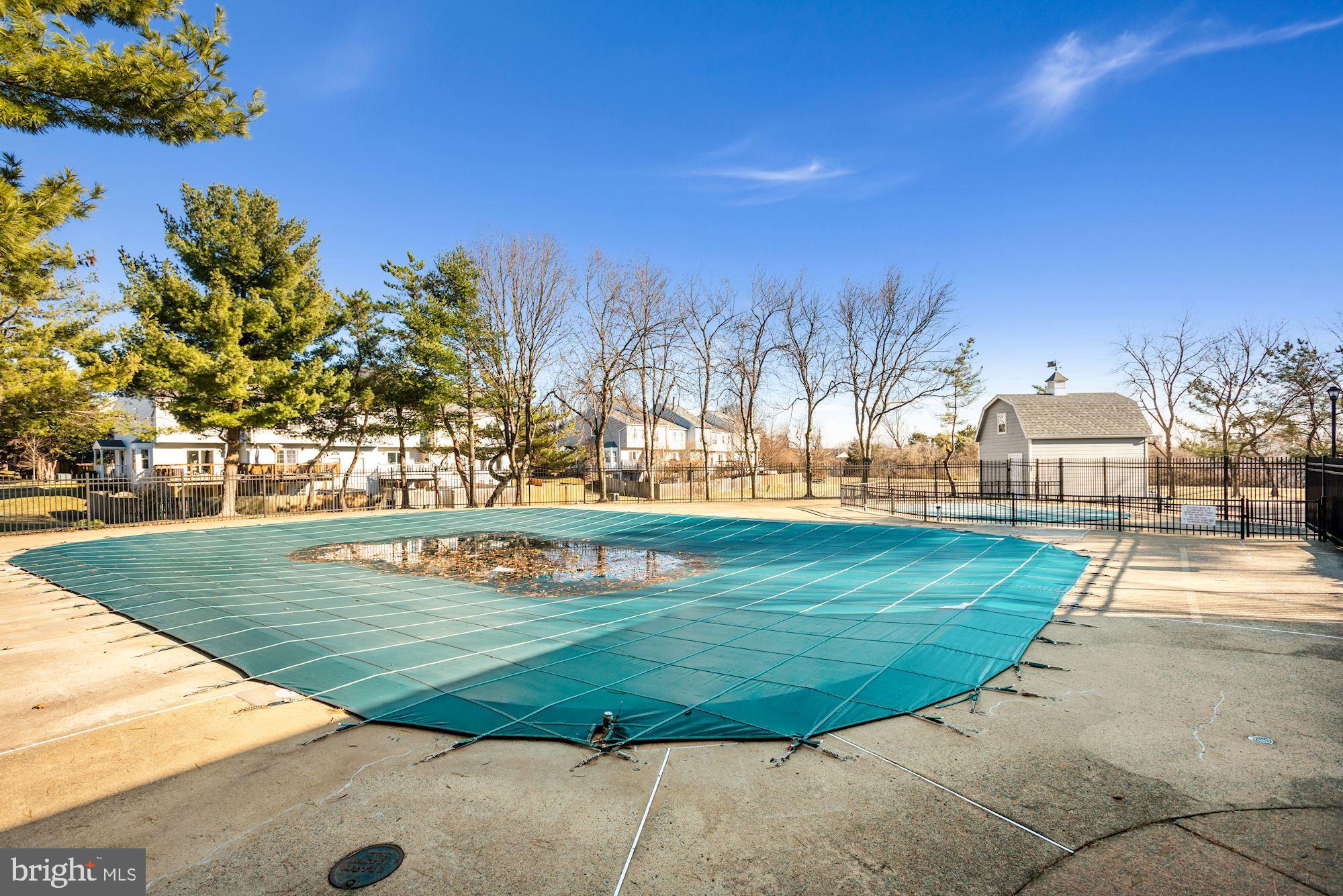 SINGLETONS GROVE - Residential