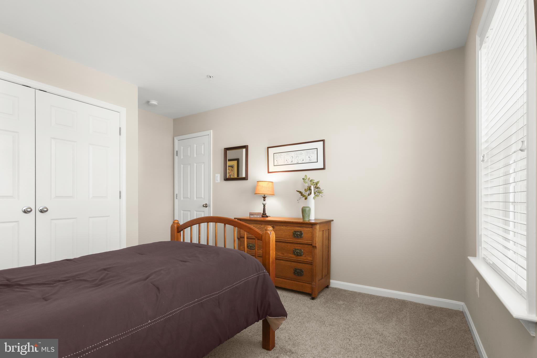 KELLY GLEN - Residential