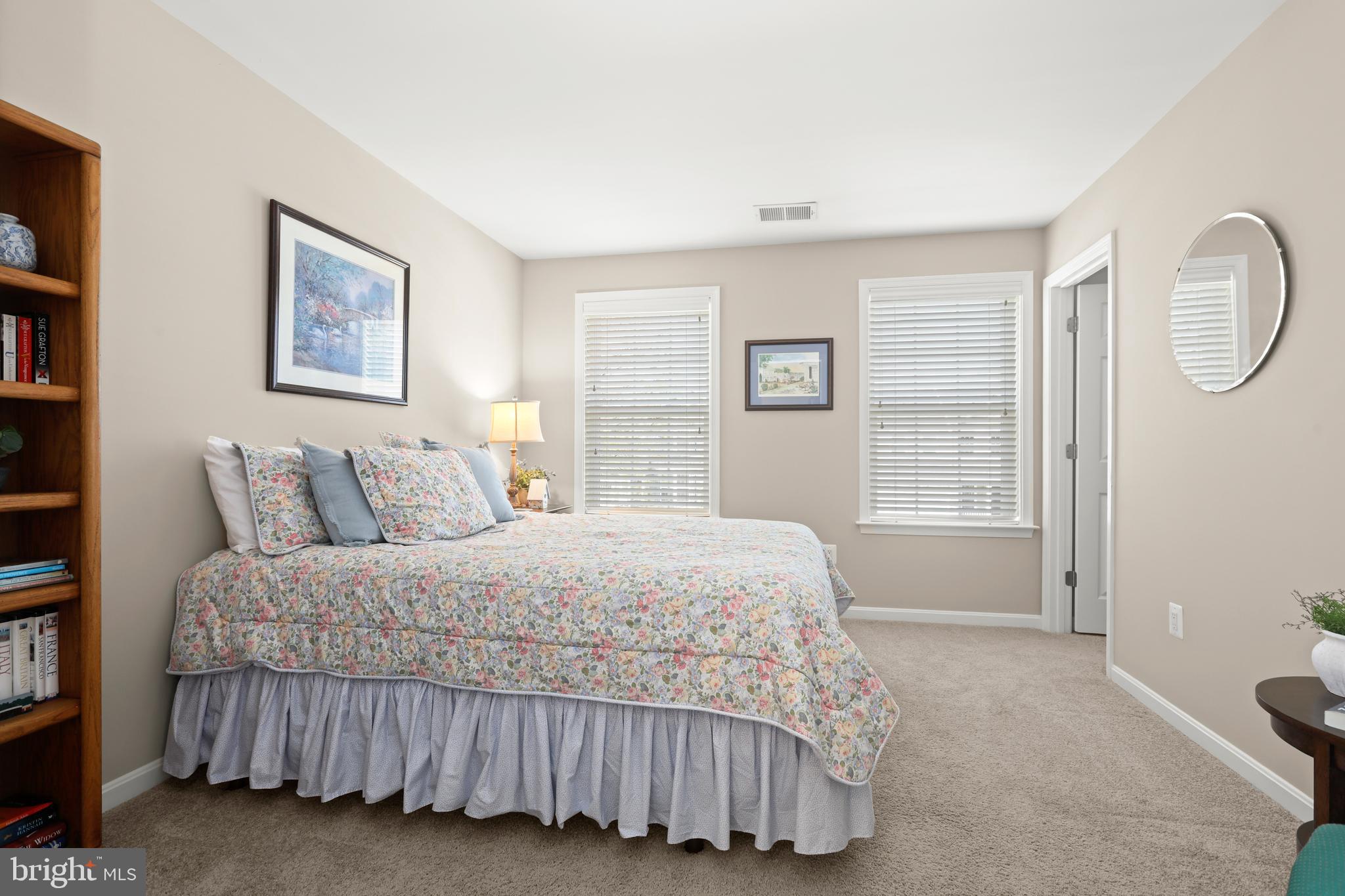 KELLY GLEN - Residential