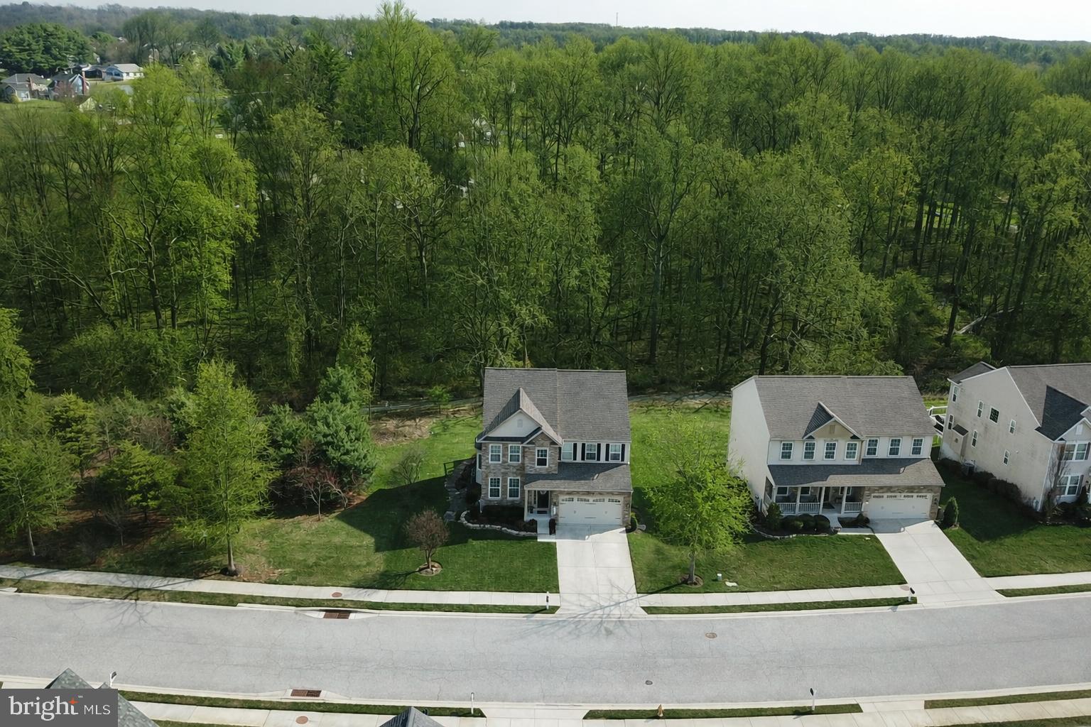 KELLY GLEN - Residential