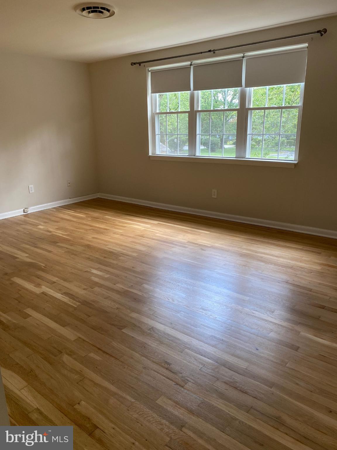 LAKE EVESHAM - Residential Lease