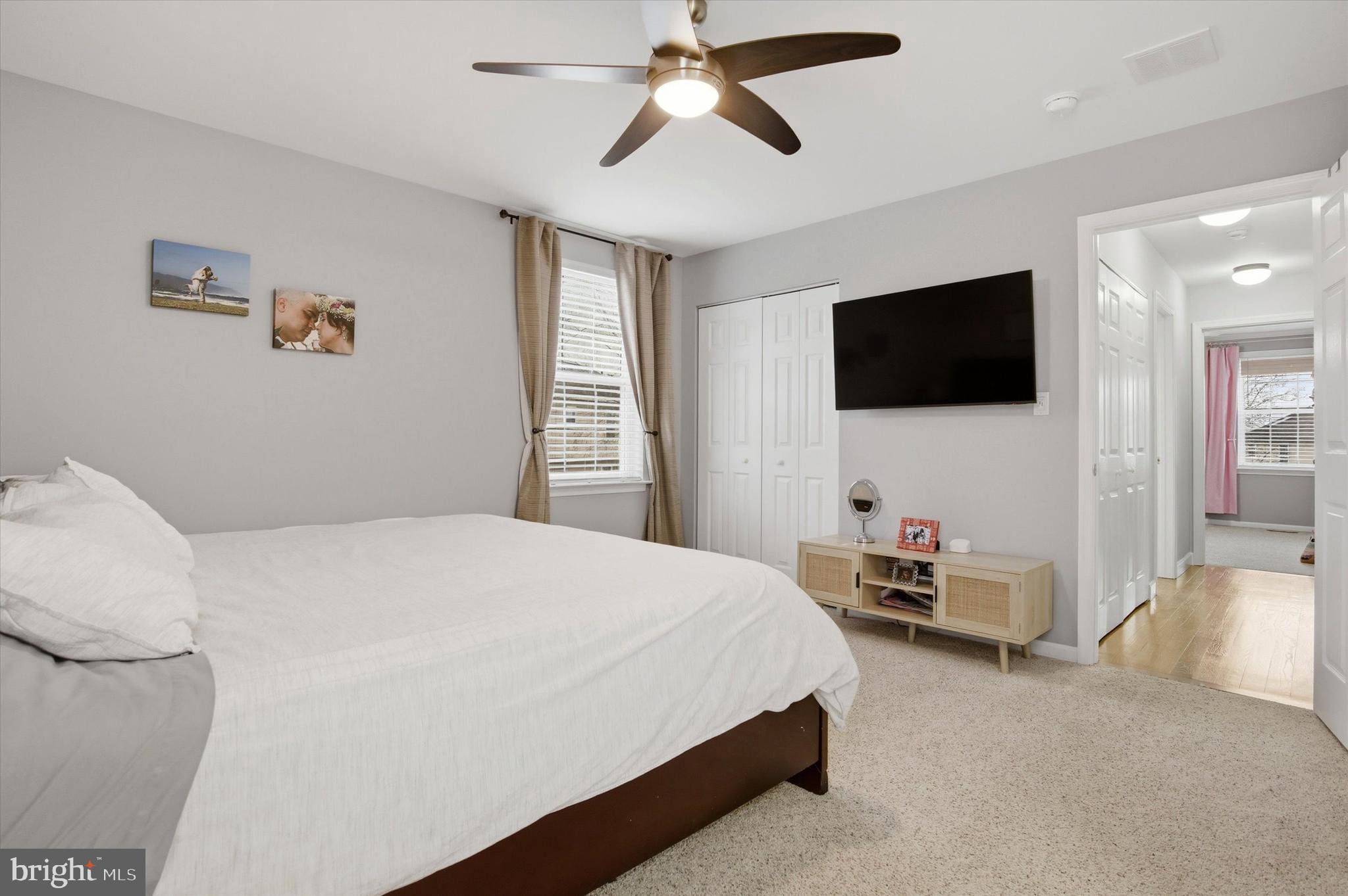 FAIRLAWN COURT - Residential