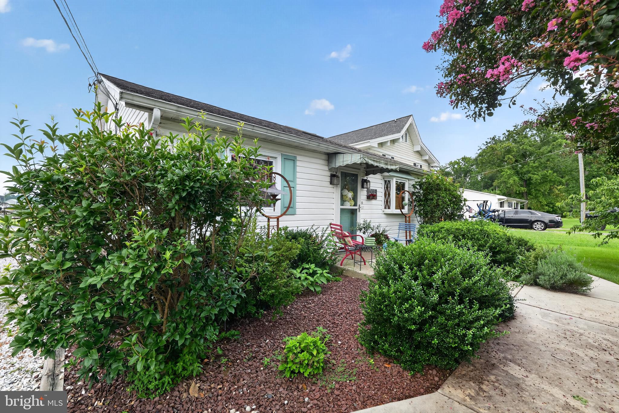 1302 SHORE ROAD