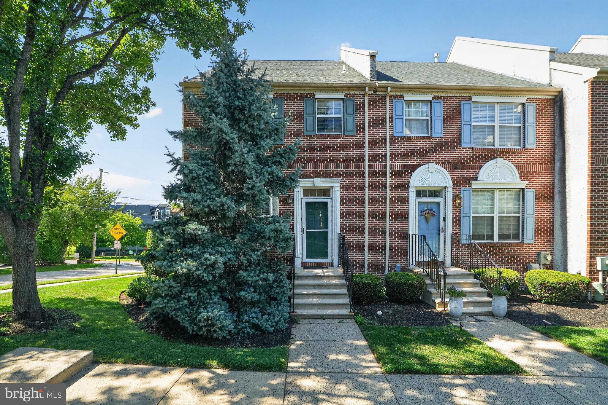 535 BULLOCK AVENUE 1
