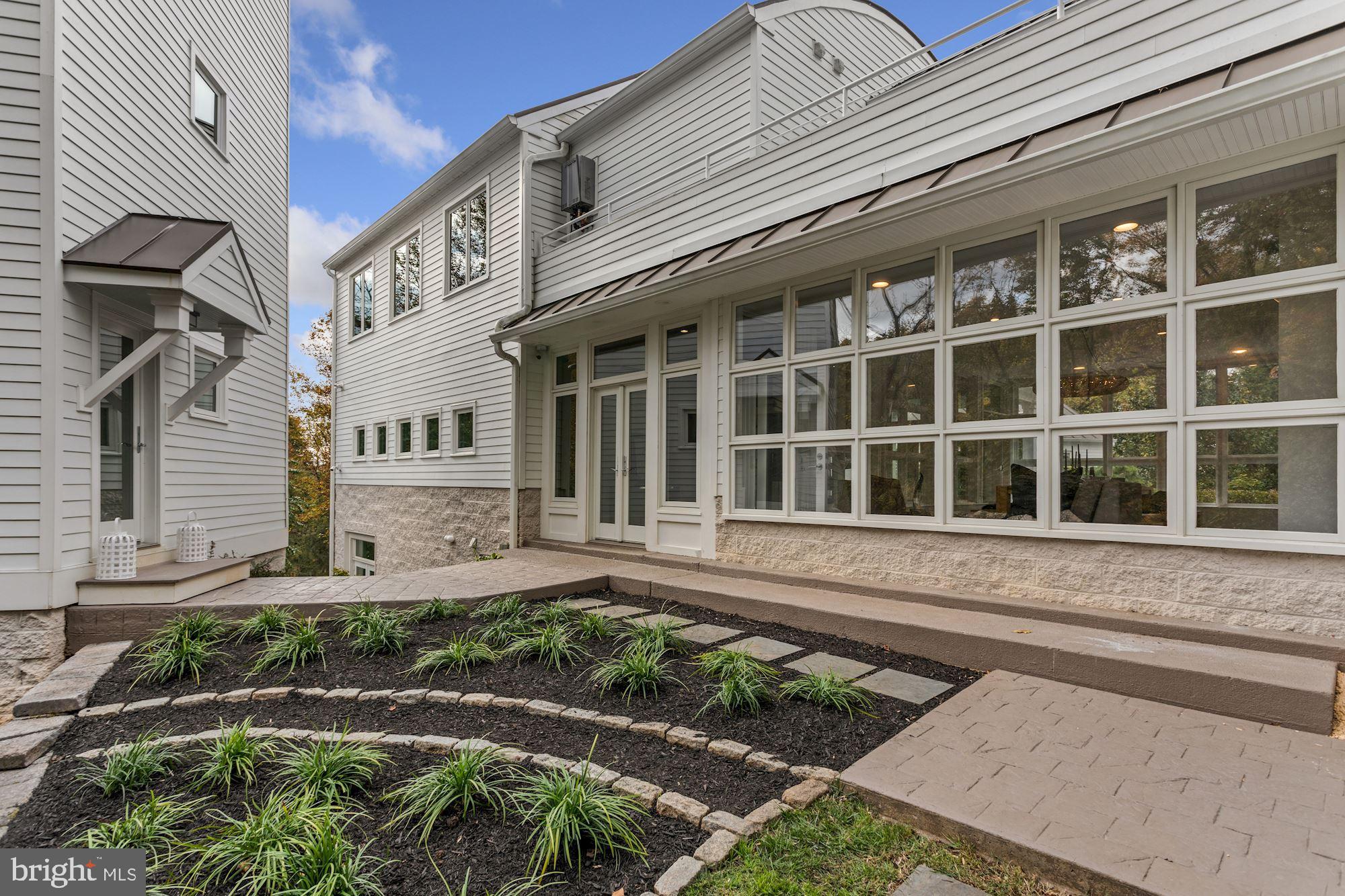 RAWLS LAND - Residential