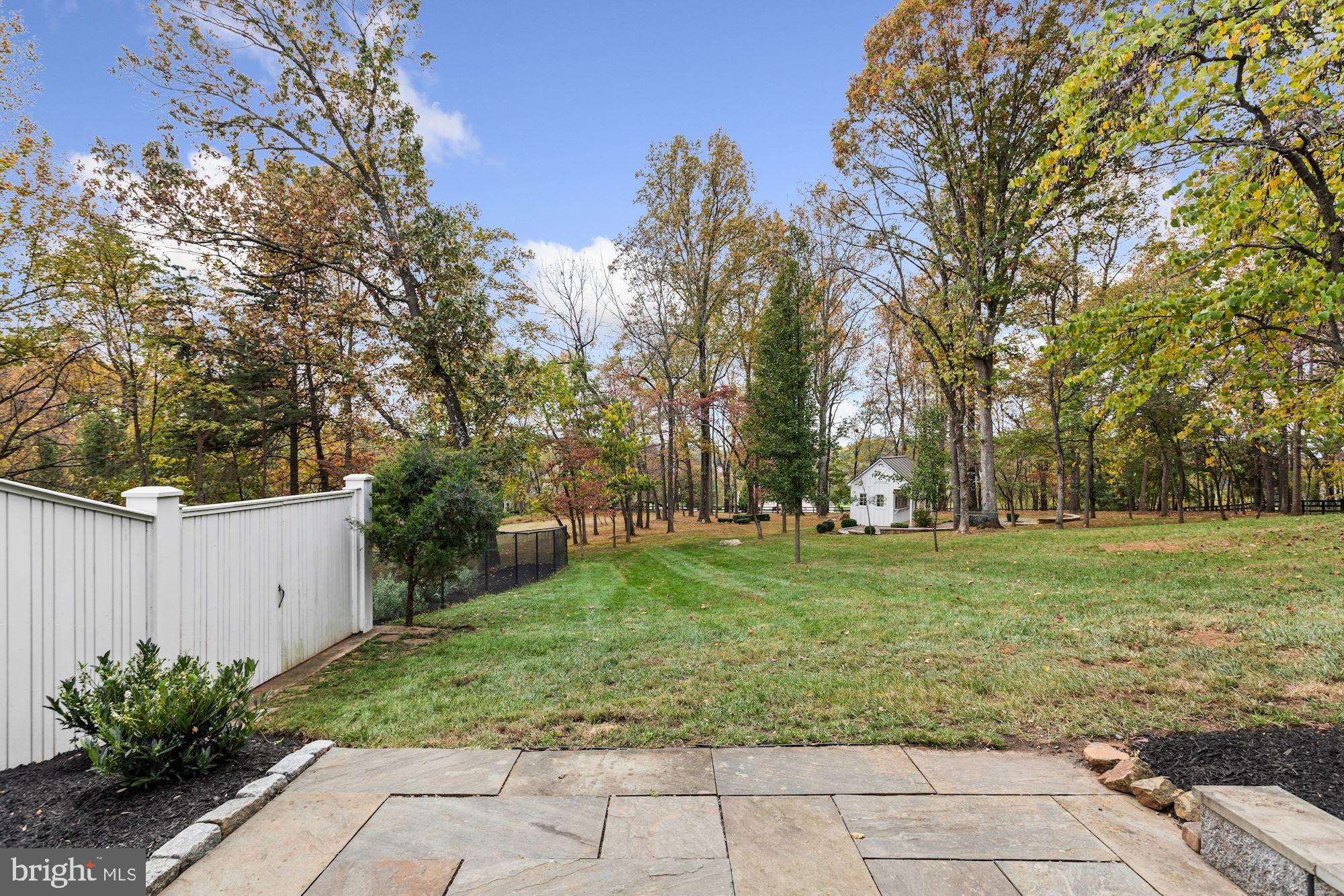 RAWLS LAND - Residential