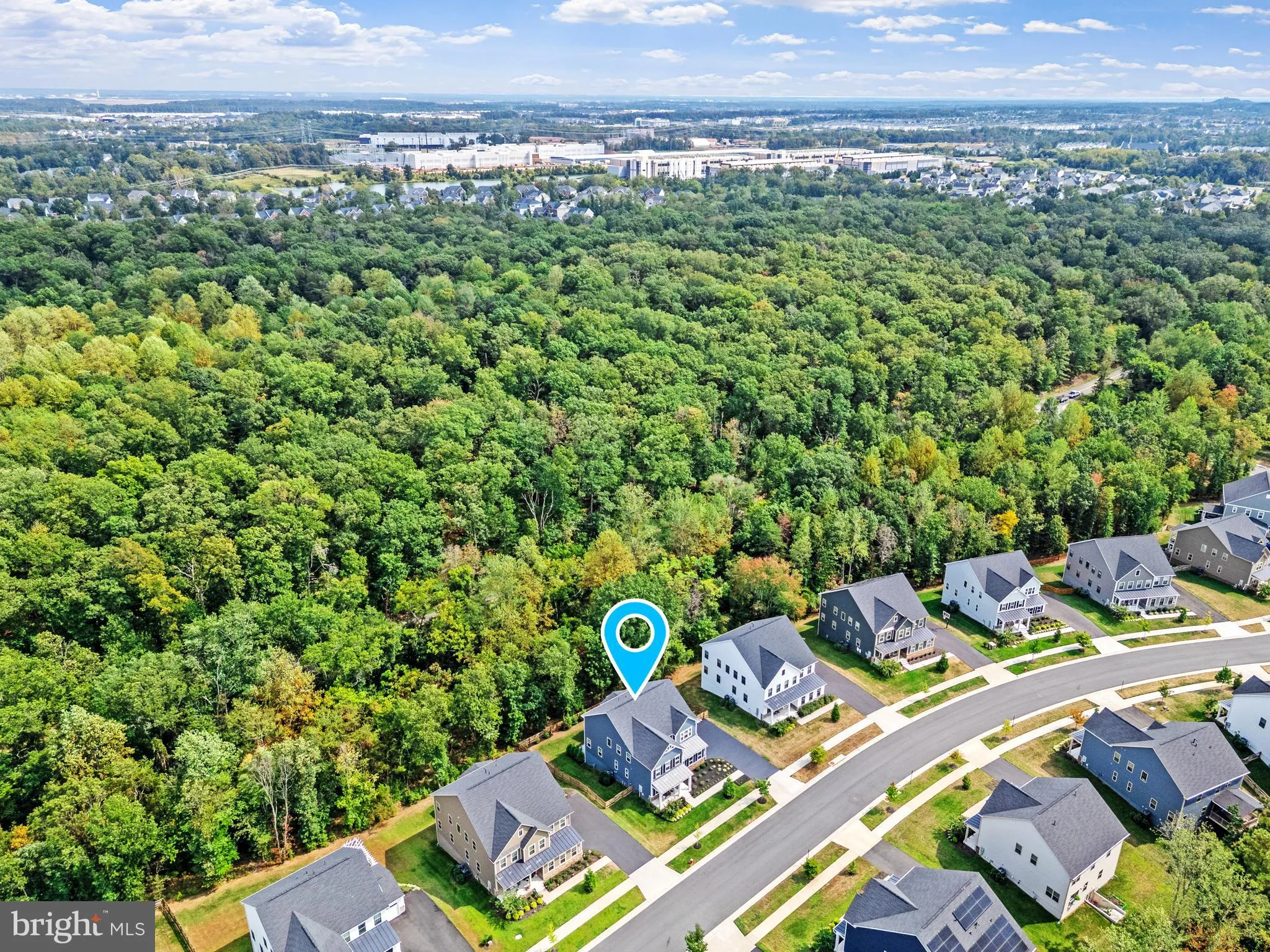 Aldie, Virginia 20105, United States, 4 Bedrooms Bedrooms, ,5 BathroomsBathrooms,Residential,Contingent,201381