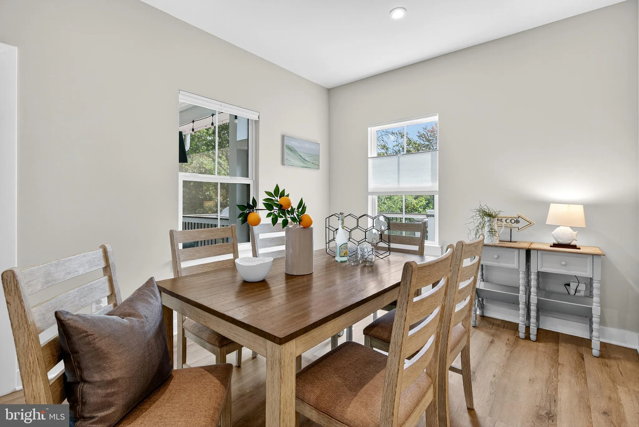 Aldie, Virginia 20105, United States, 4 Bedrooms Bedrooms, ,5 BathroomsBathrooms,Residential,Contingent,201381