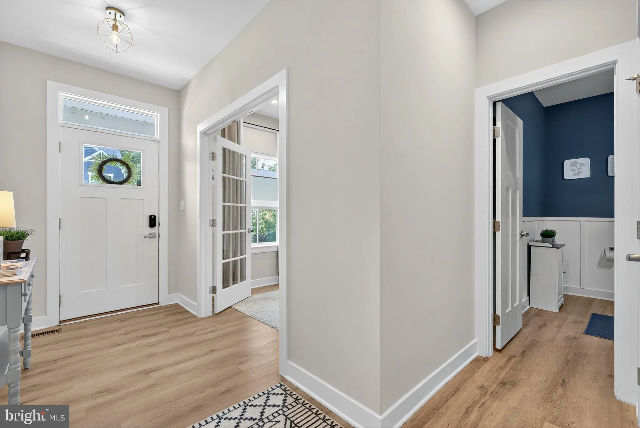 Aldie, Virginia 20105, United States, 4 Bedrooms Bedrooms, ,5 BathroomsBathrooms,Residential,Contingent,201381