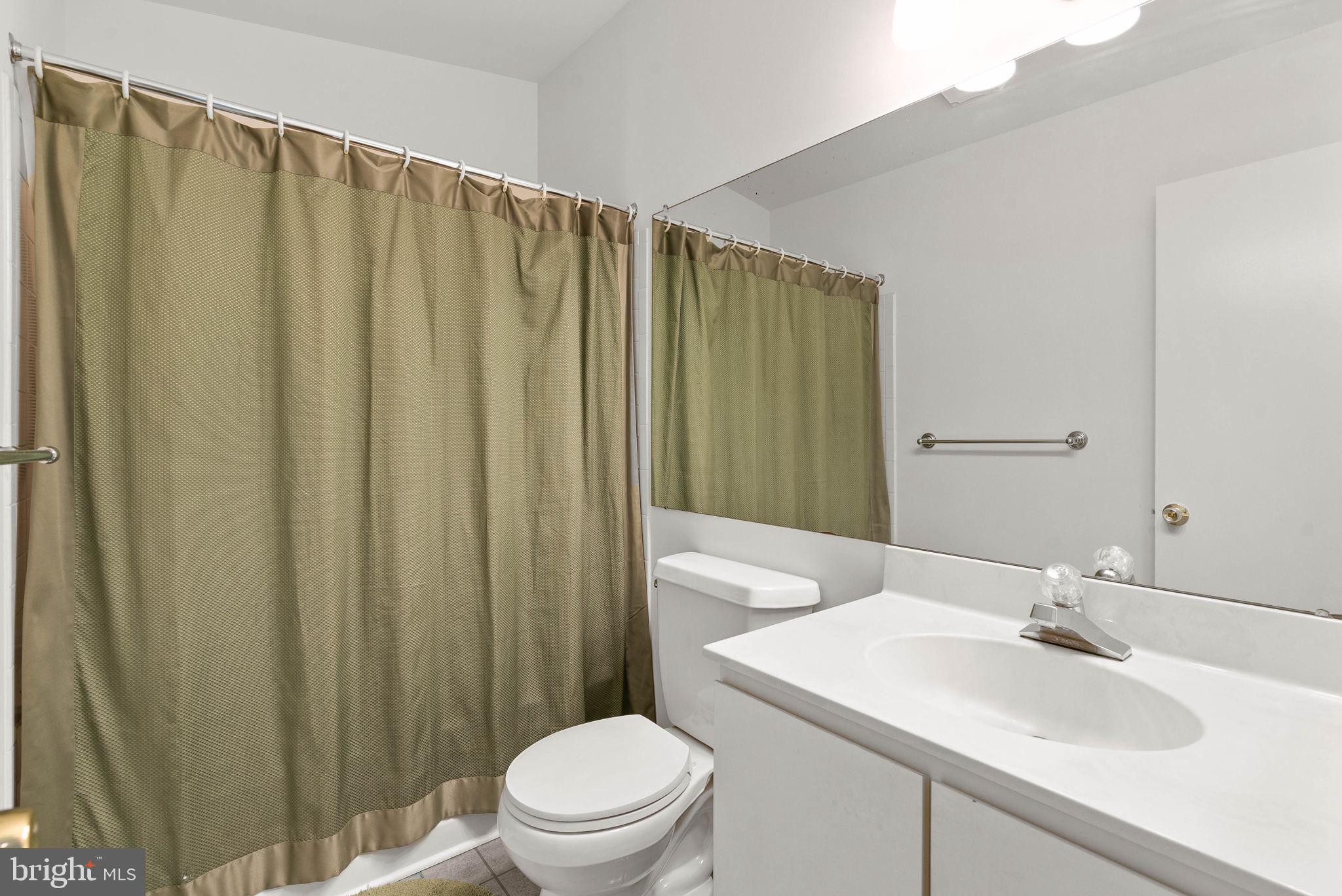 OLNEY SQUARE - Residential