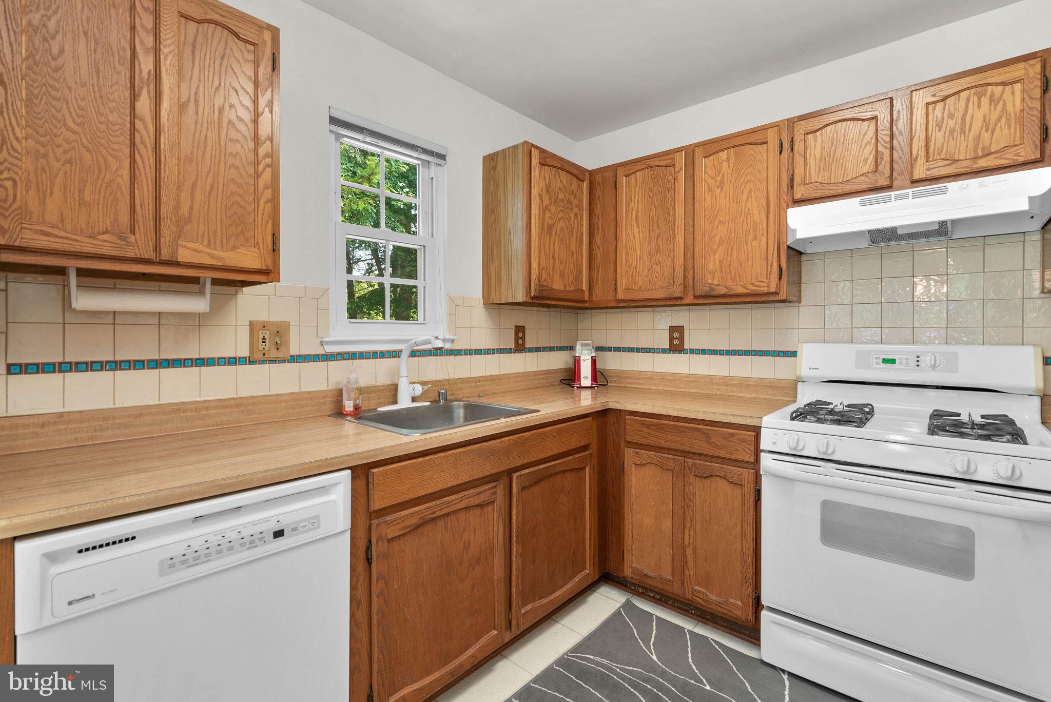 OLNEY SQUARE - Residential