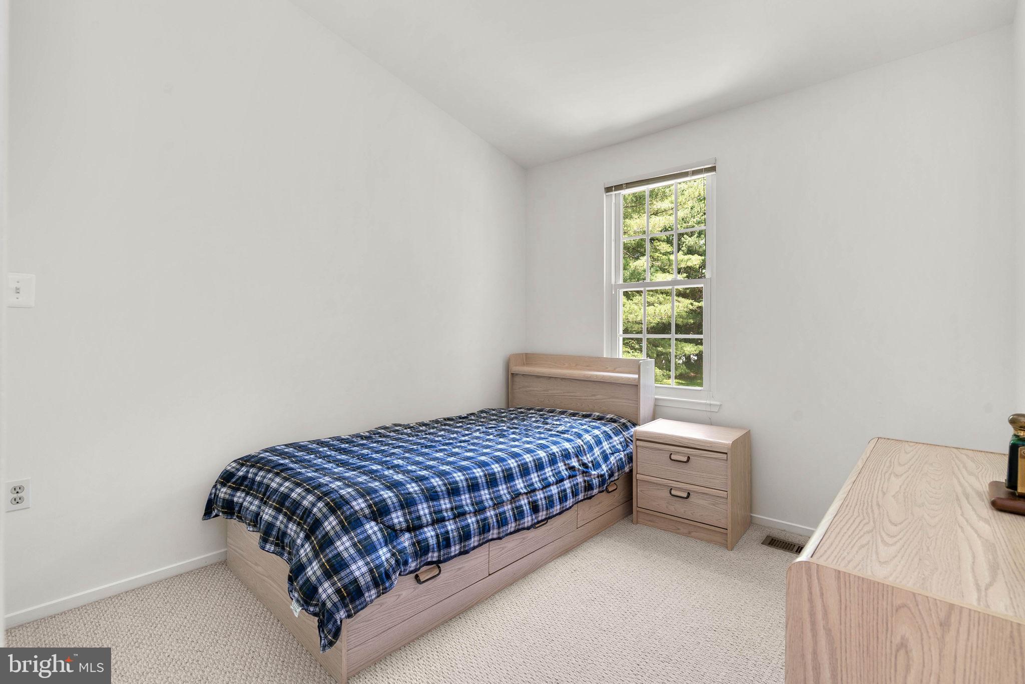 OLNEY SQUARE - Residential