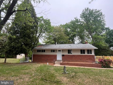 Photo of 4501 Apple Tree Drive, ALEXANDRIA, VA 22310 (MLS # VAFX2307506)