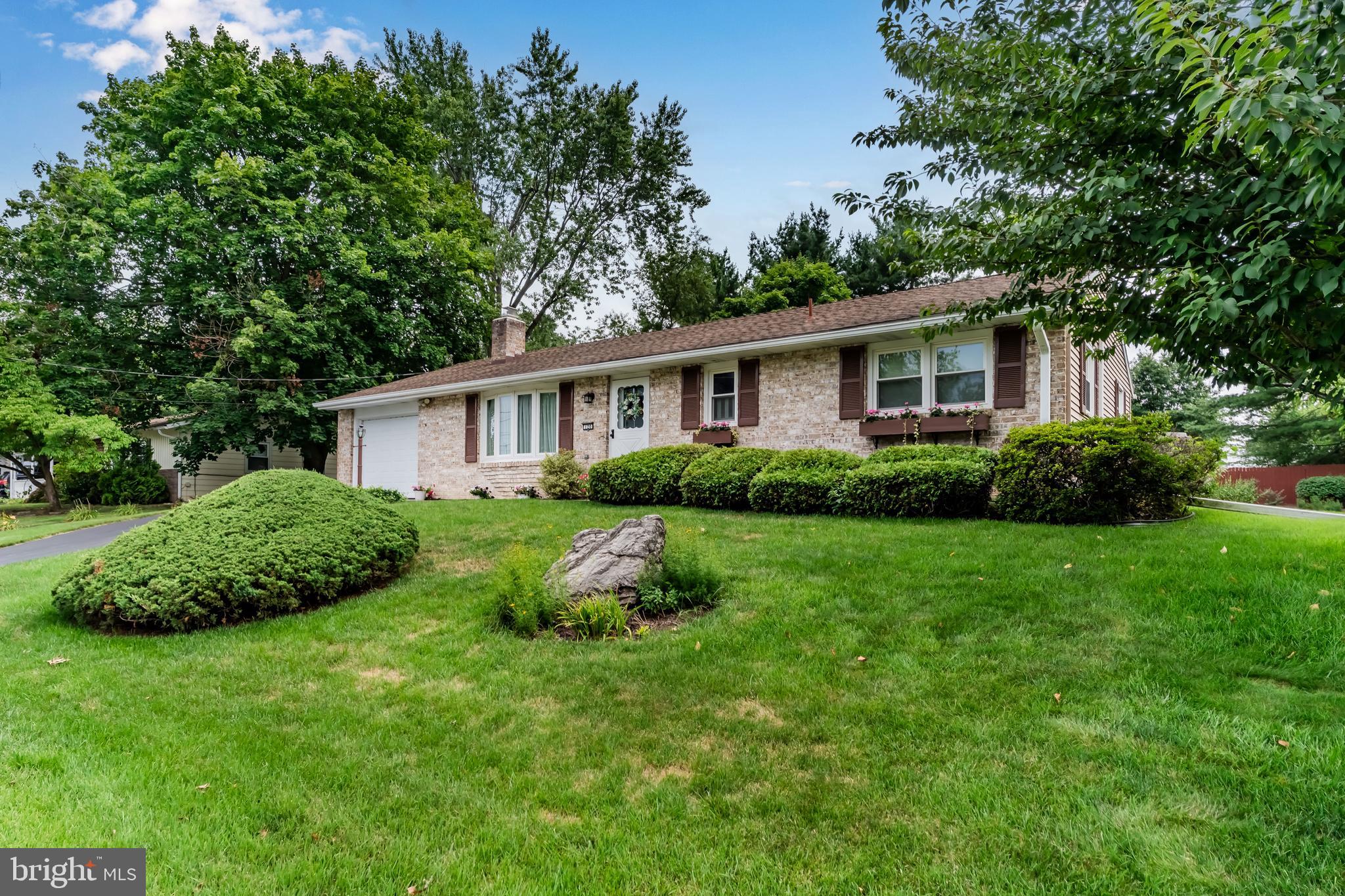 120 DARR AVENUE