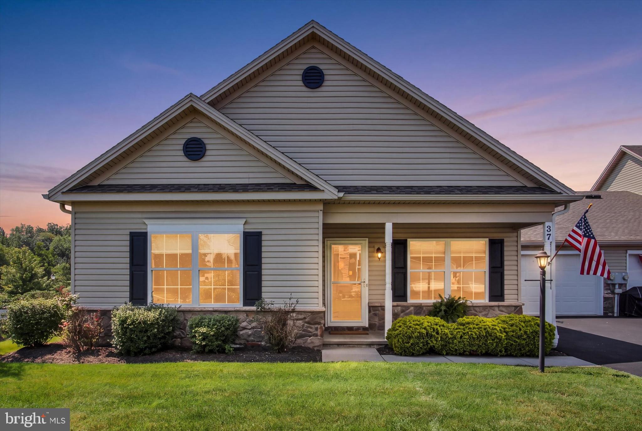 37 IVY LANE