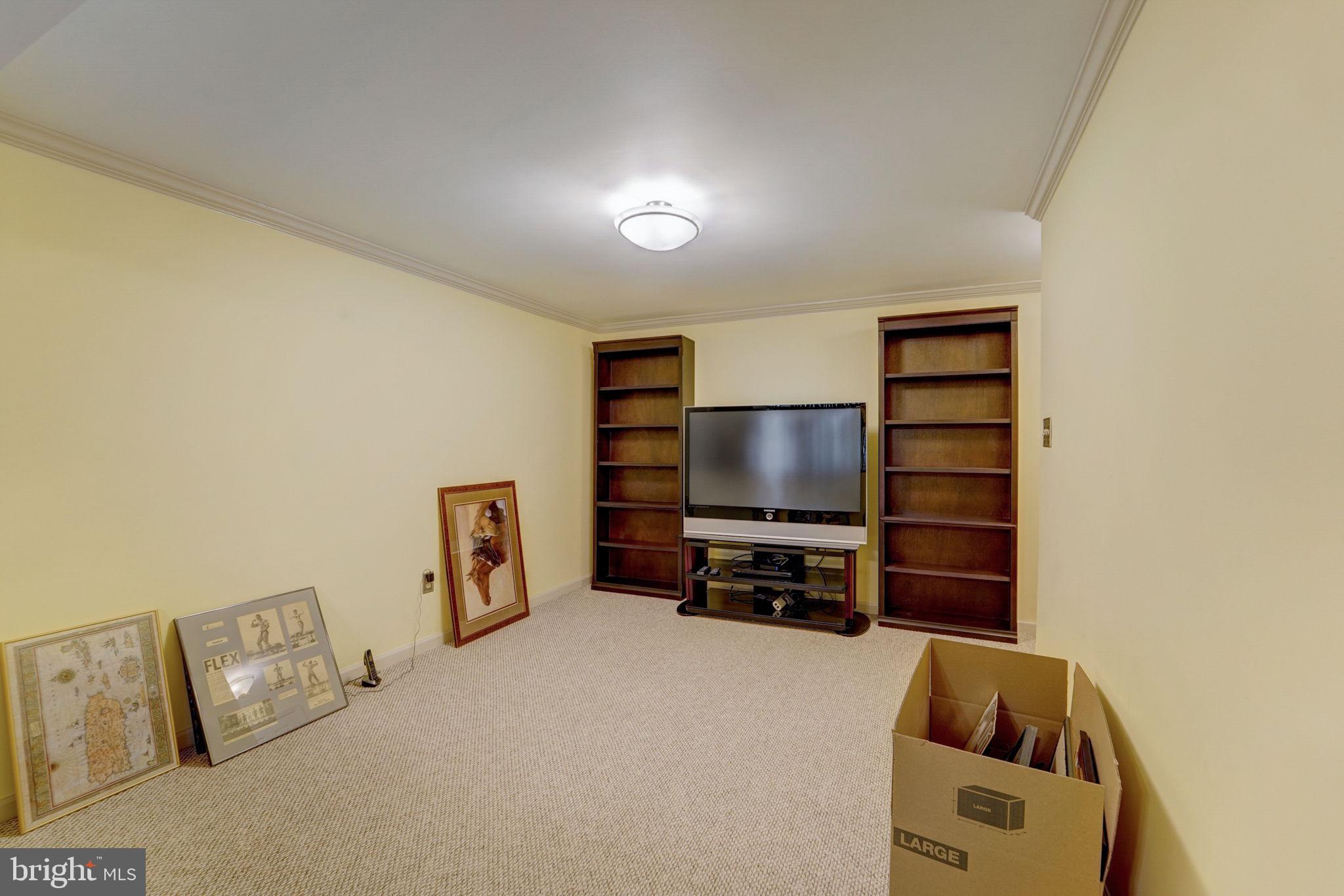 WOODBRIDGE - Residential