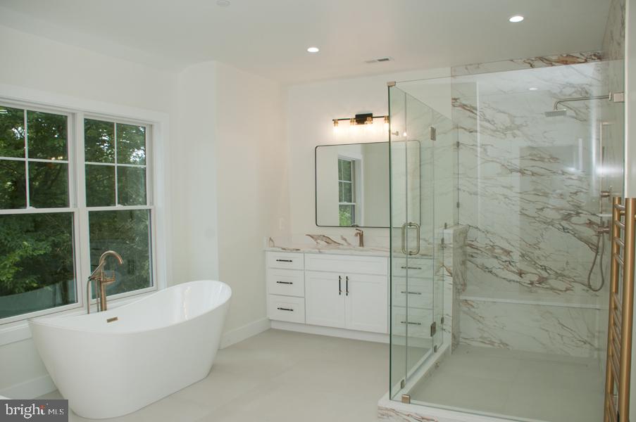 COHASSET - Residential