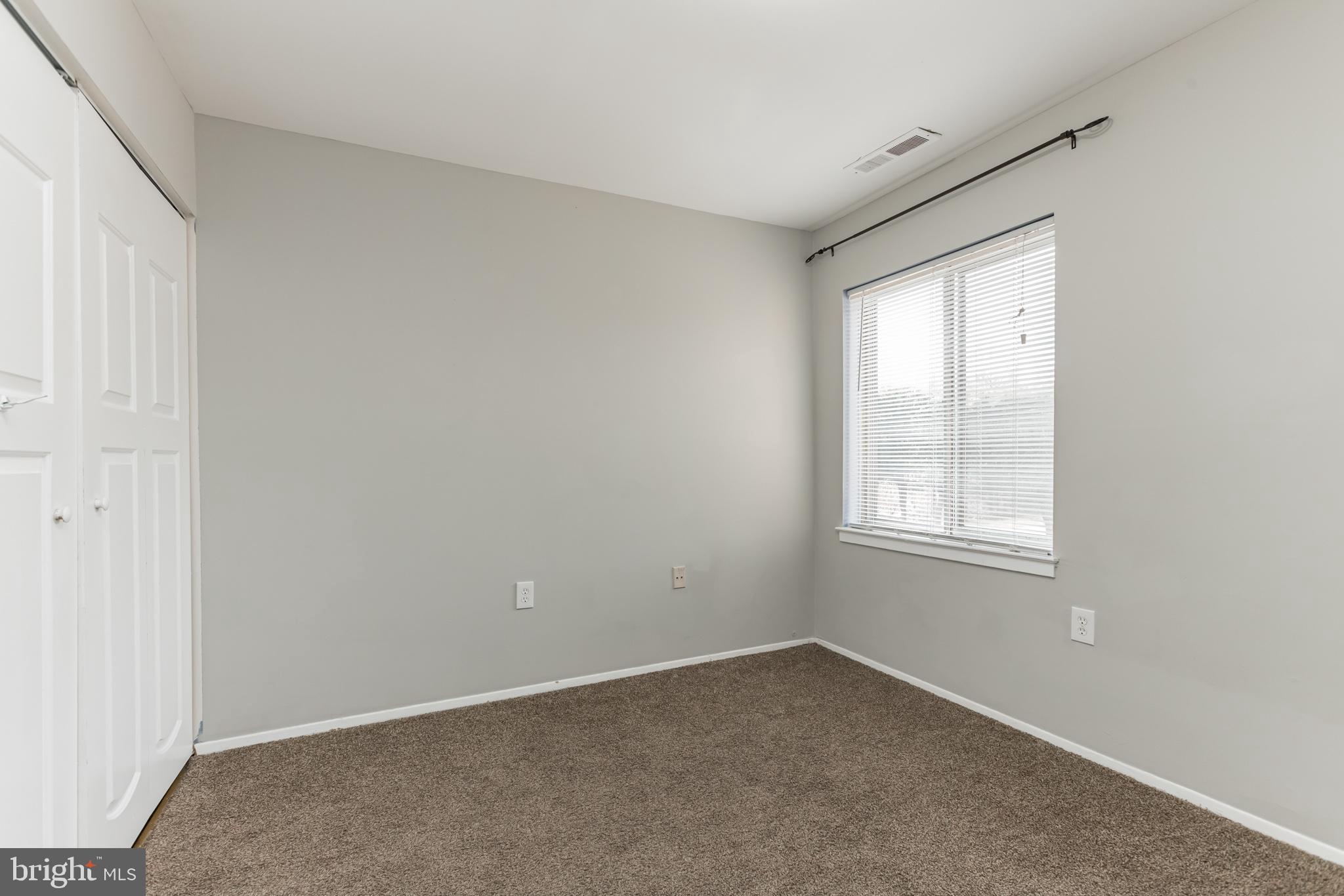 VILLA RIDGE CONDOMINIUM - Residential Lease