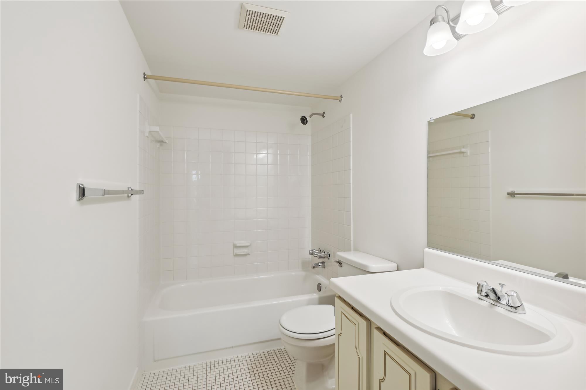 KINGS PARK WEST - Residential