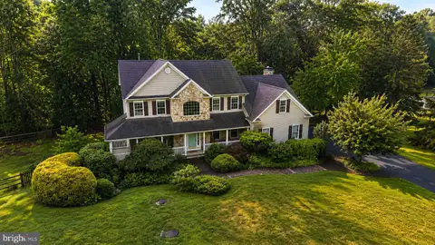 9 Coventry Lane, Hopewell, NJ MLS: NJME2080320