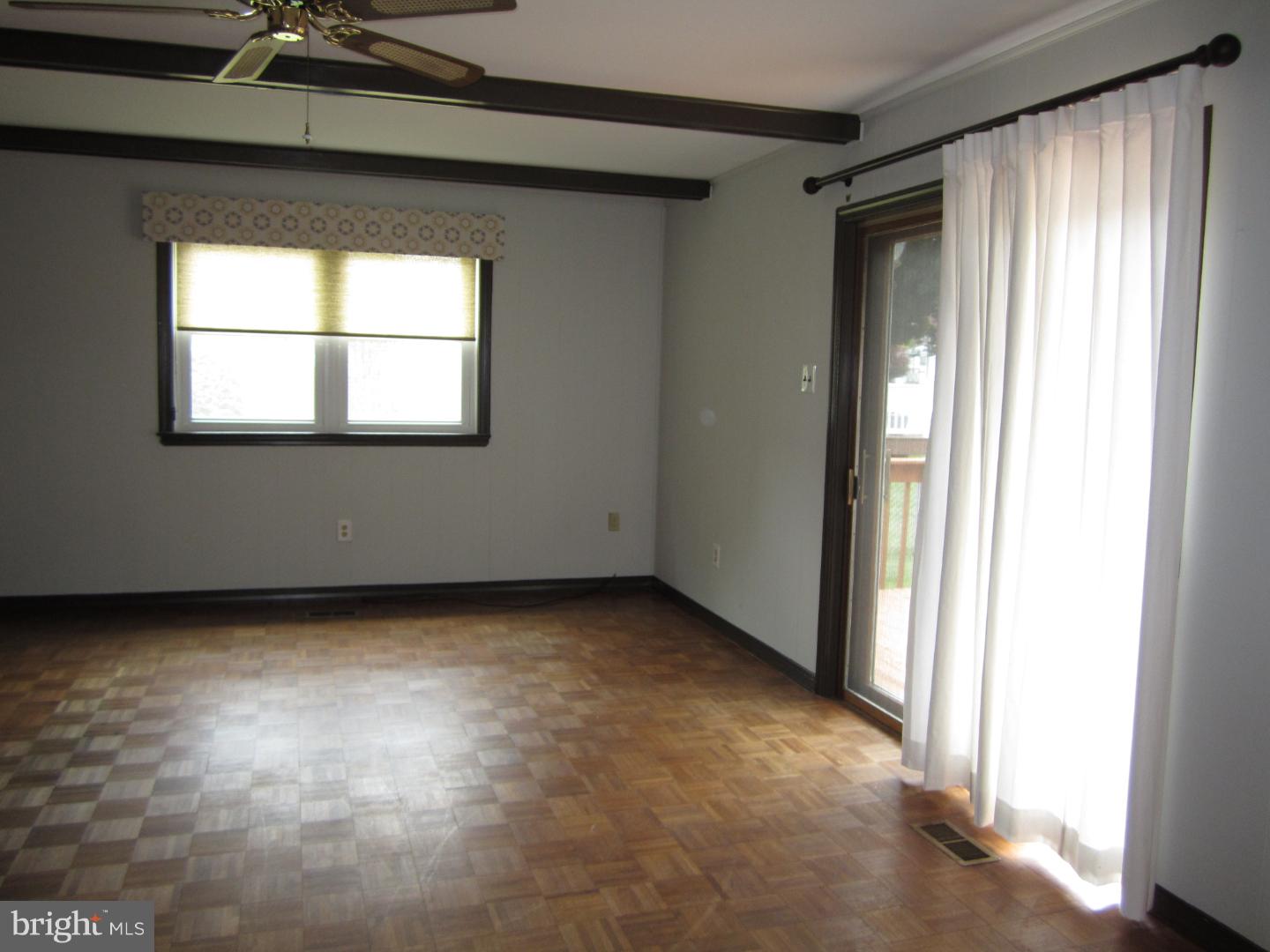 COLONIAL PARK - Residential