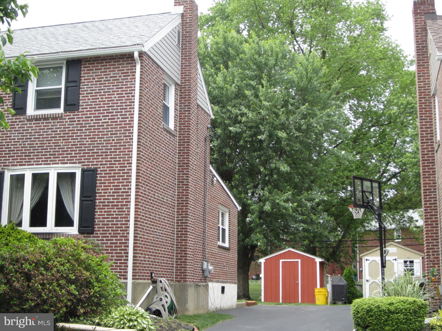 COLONIAL PARK - Residential