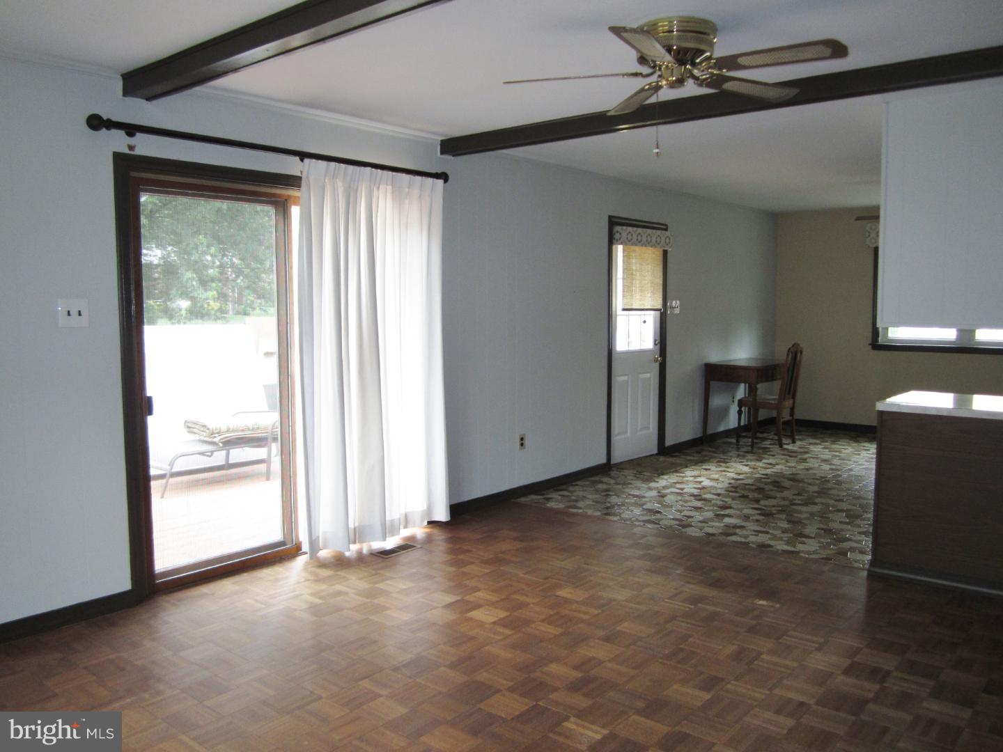 COLONIAL PARK - Residential