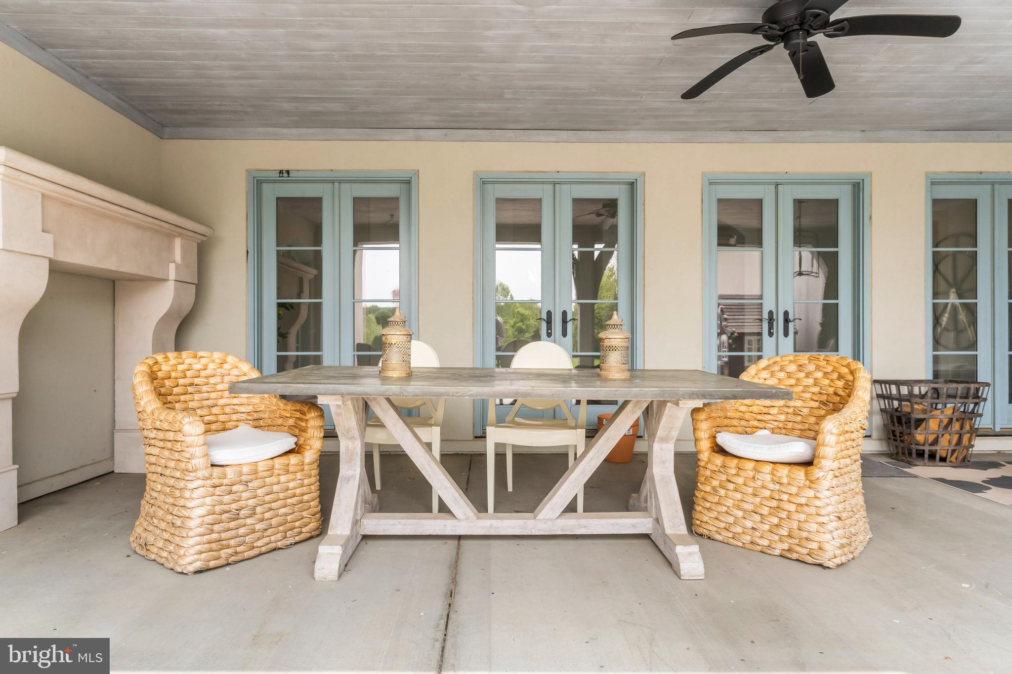 SEVEN LAKES - Residential