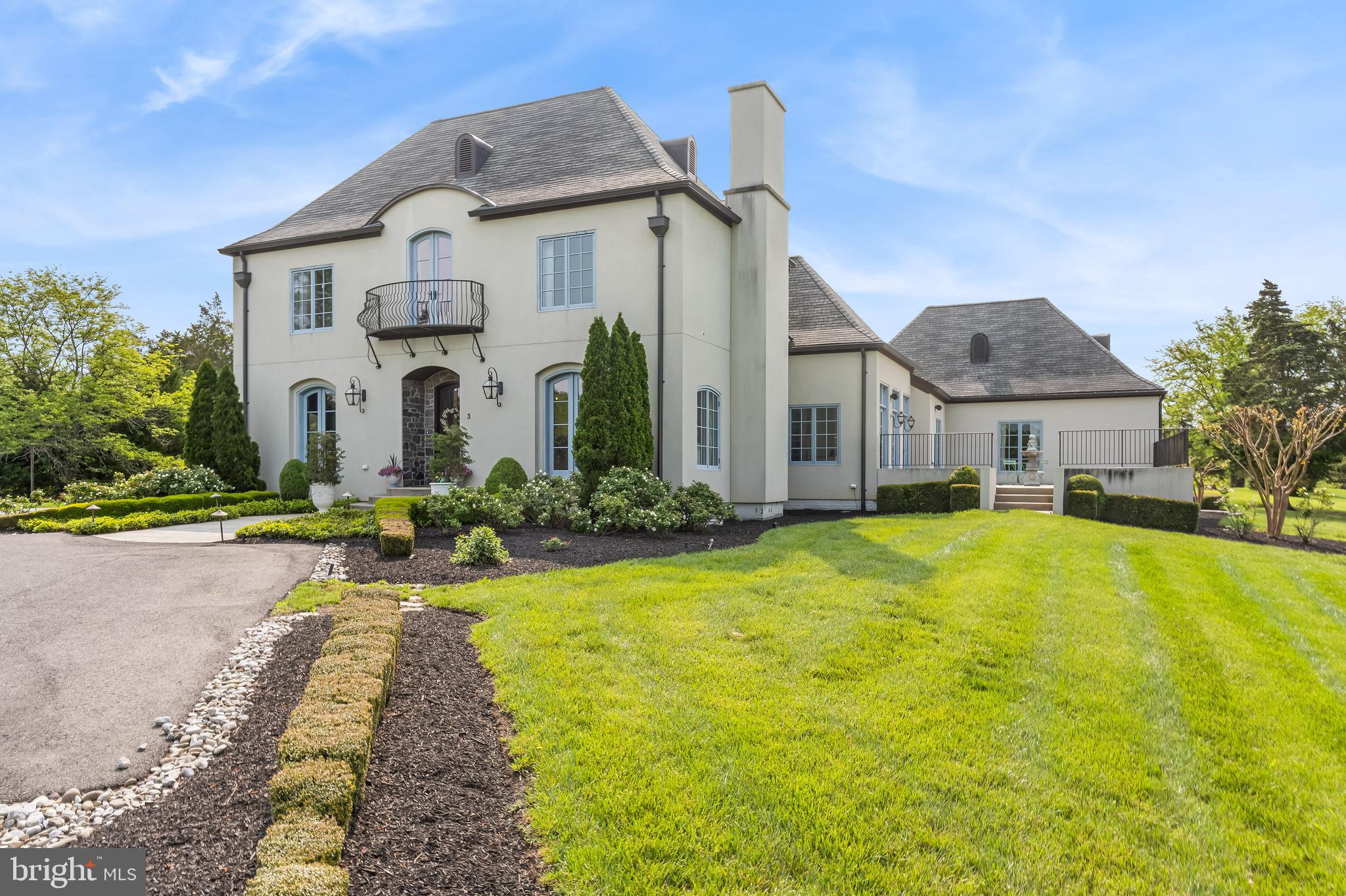 SEVEN LAKES - Residential