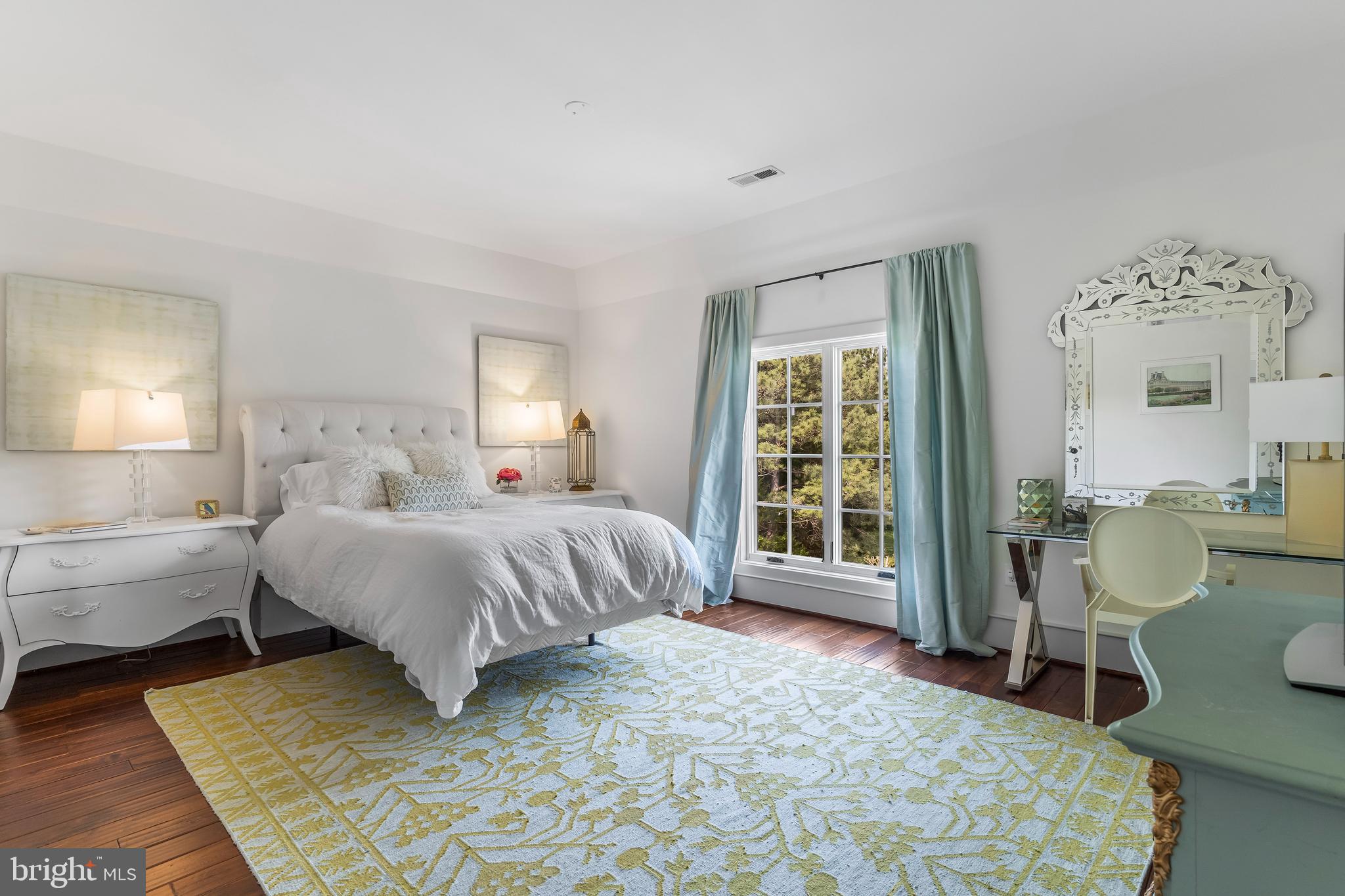 SEVEN LAKES - Residential