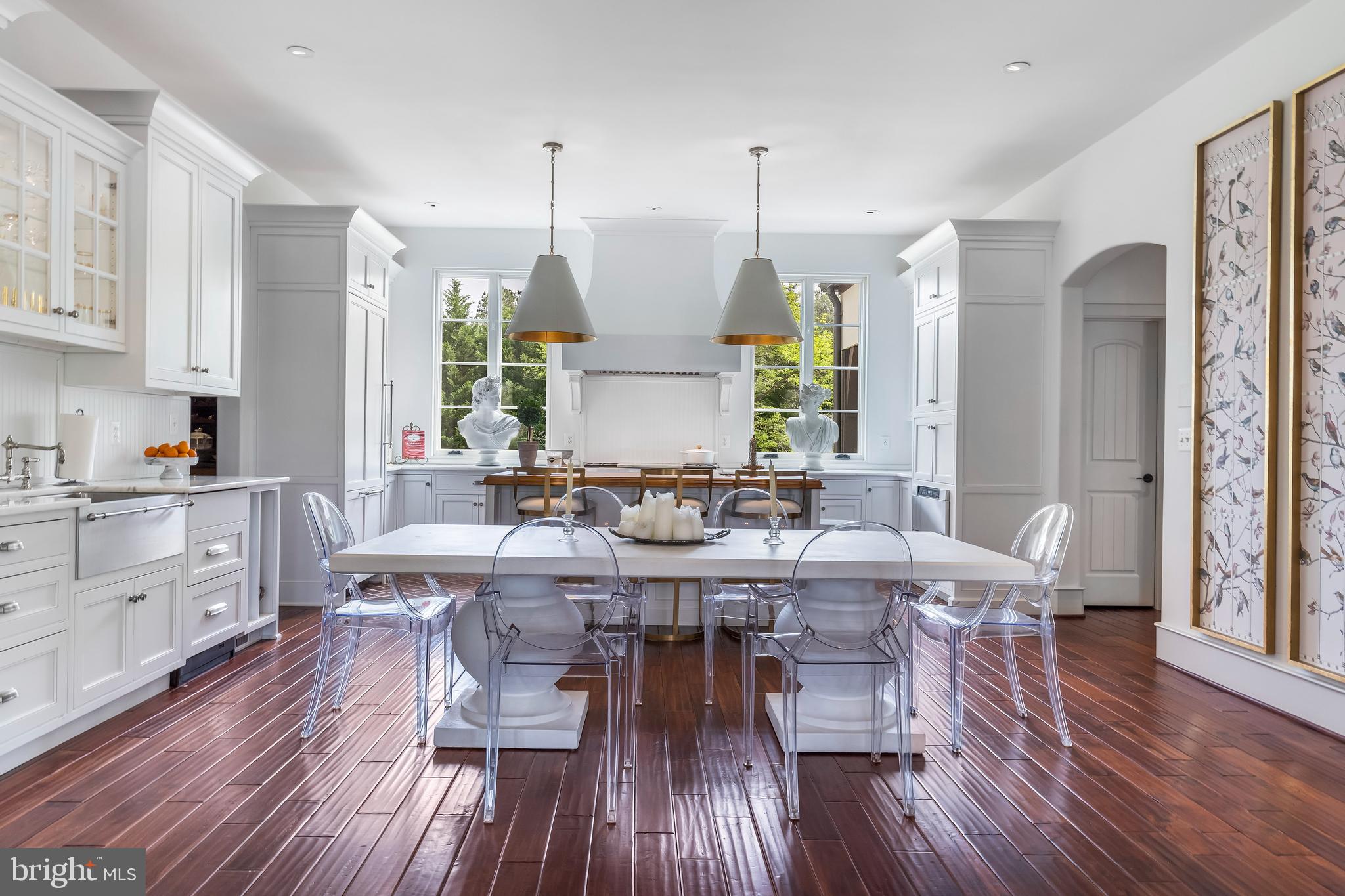 SEVEN LAKES - Residential