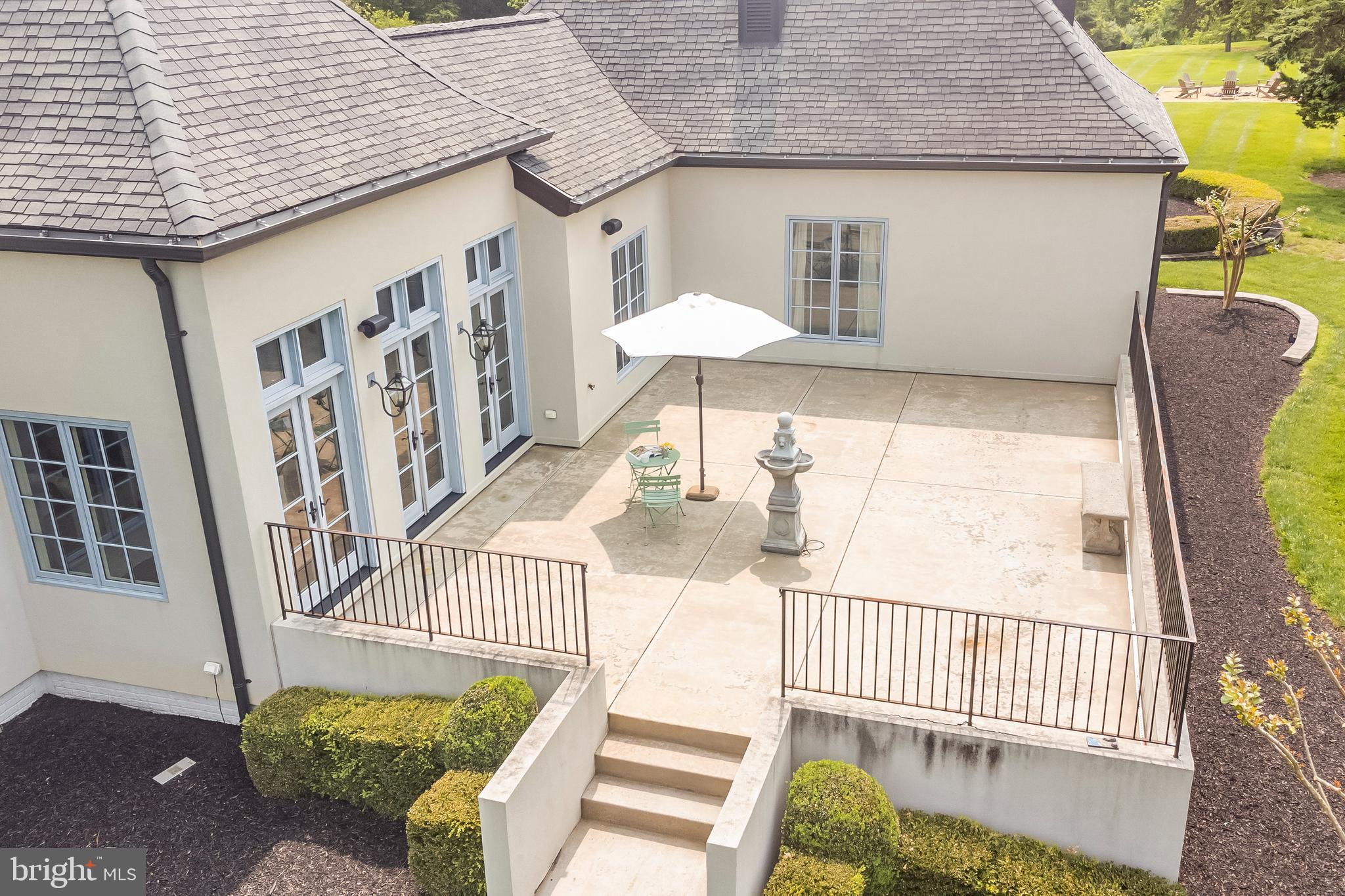 SEVEN LAKES - Residential