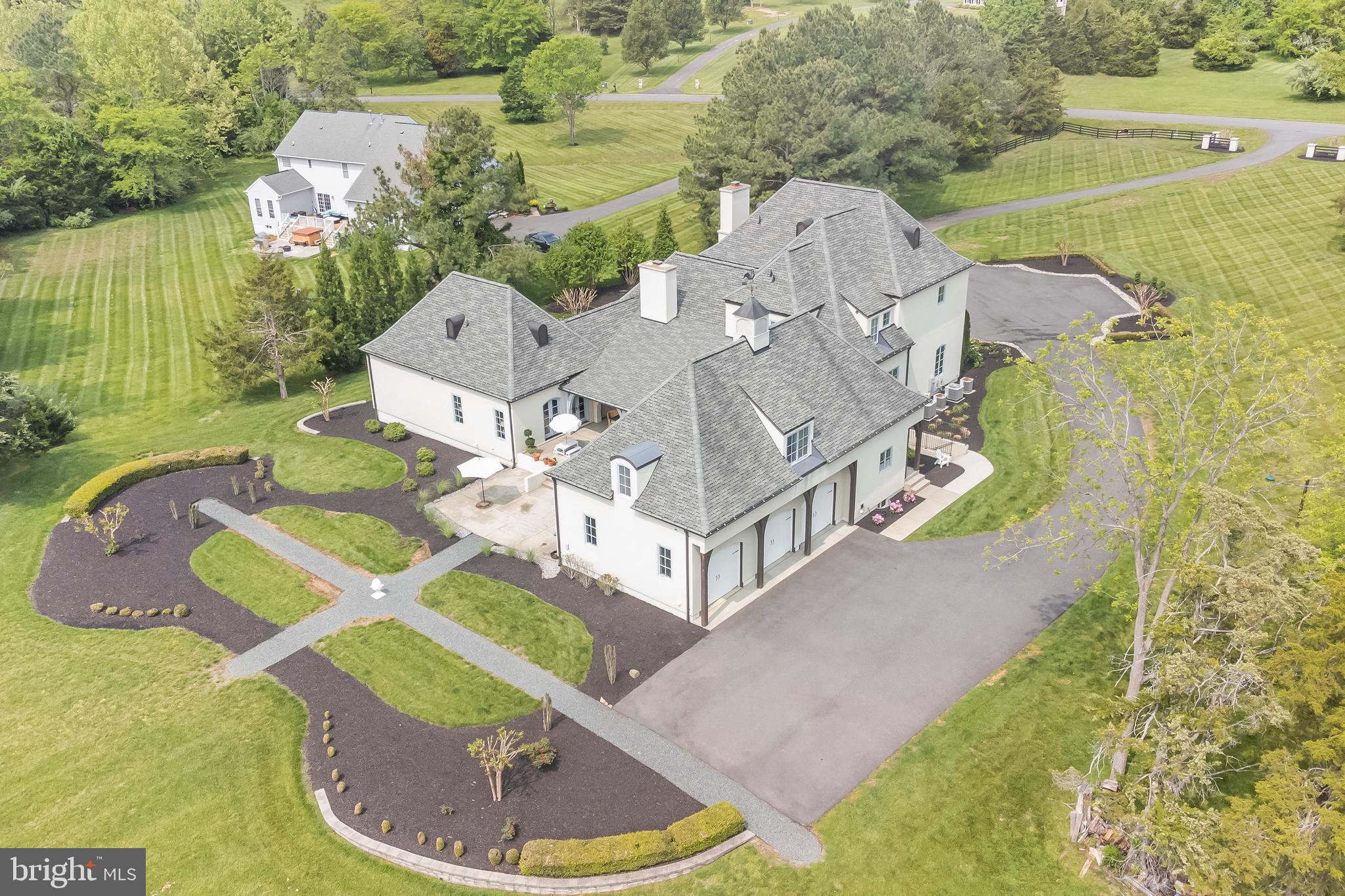 SEVEN LAKES - Residential