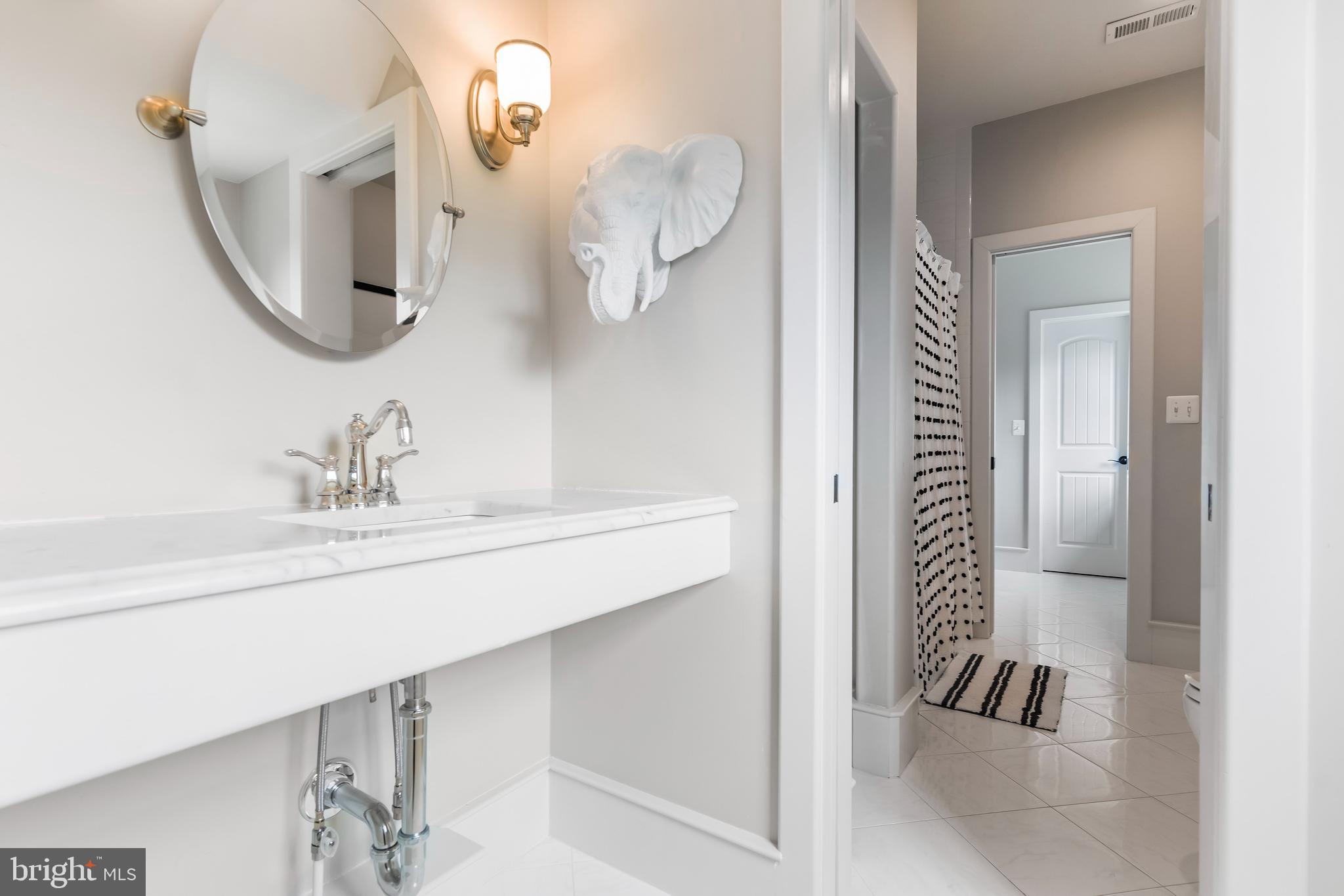 SEVEN LAKES - Residential