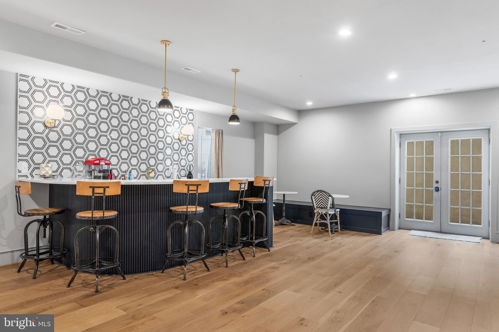 SEVEN LAKES - Residential