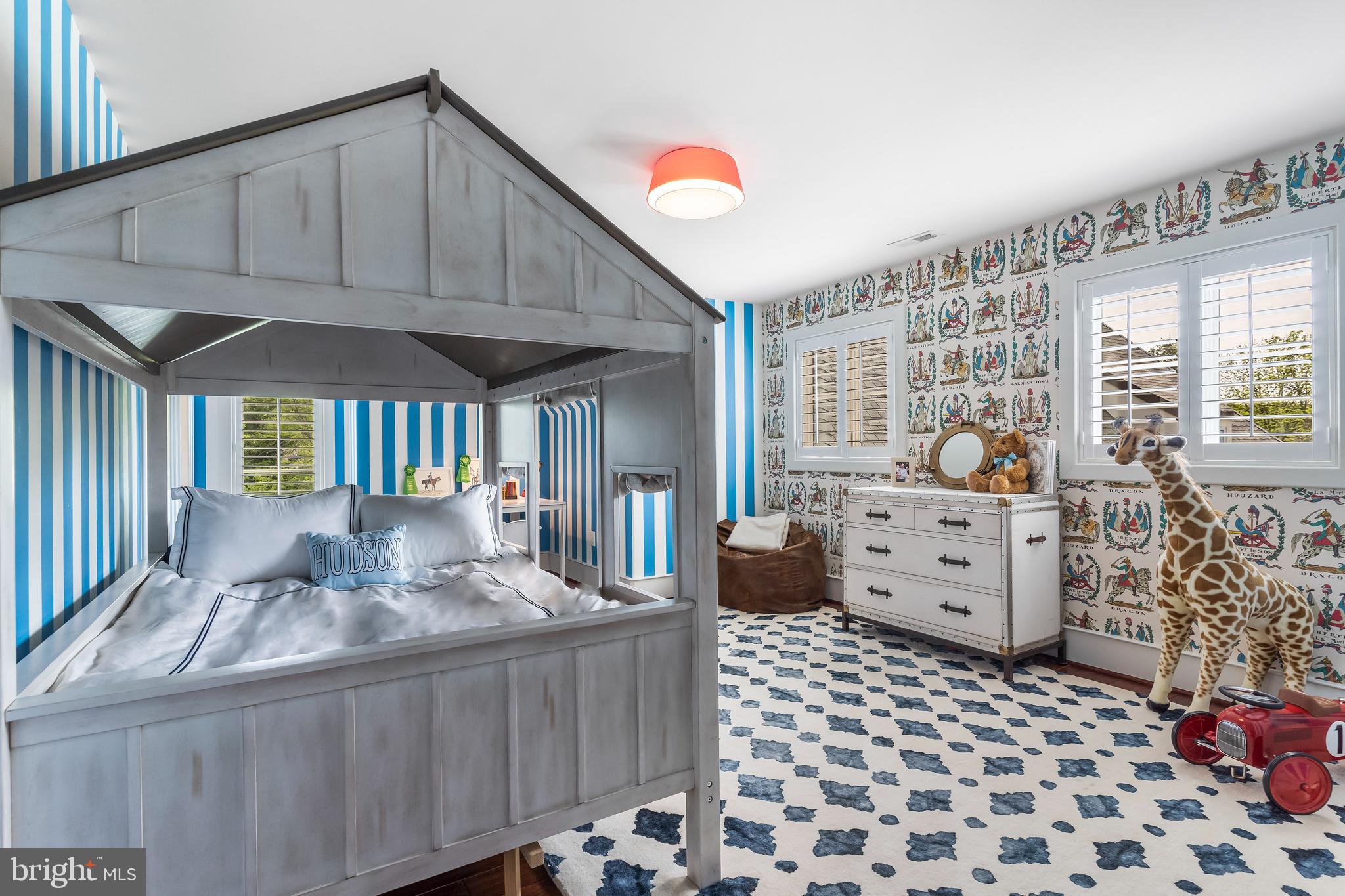 SEVEN LAKES - Residential